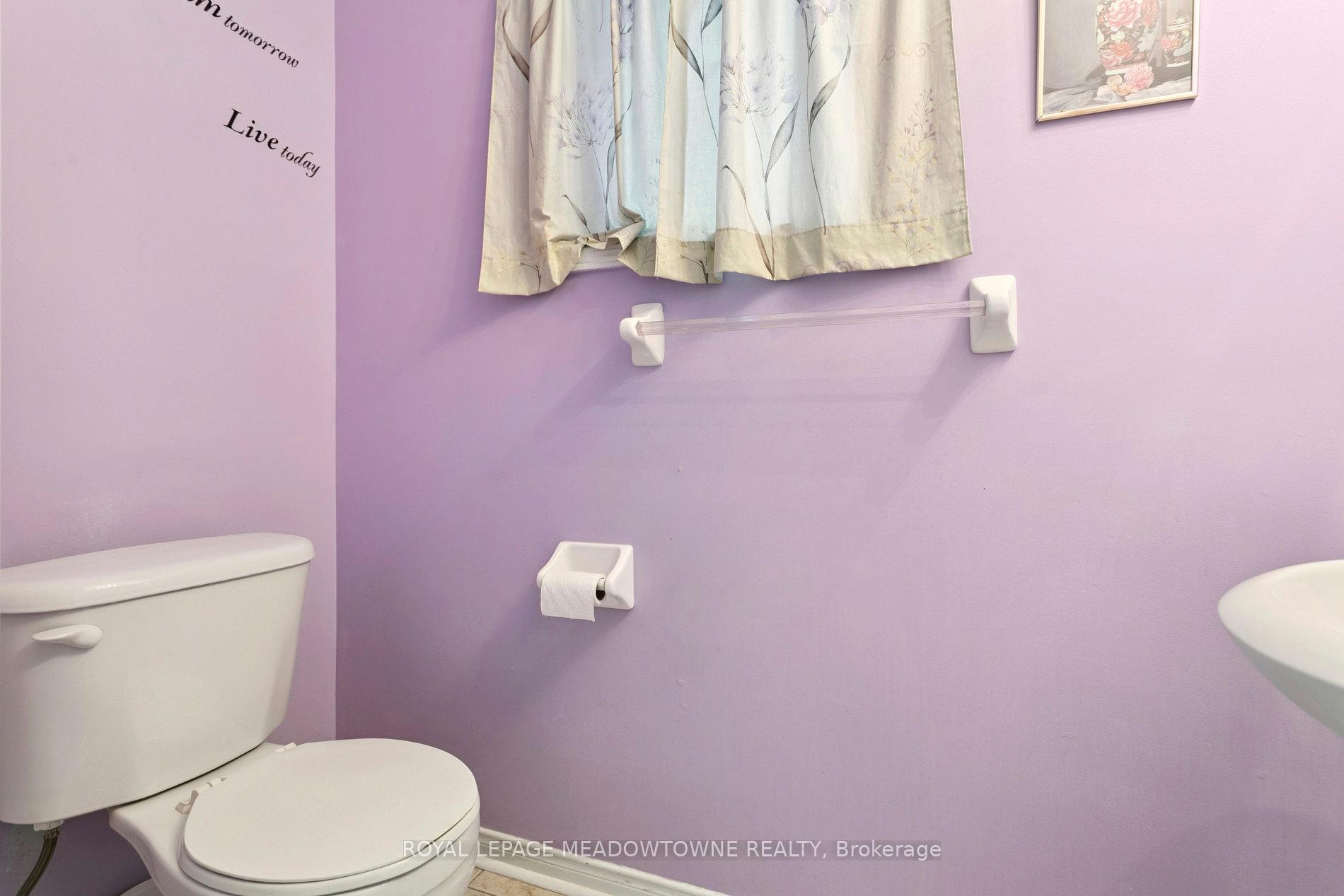 Photo 26 of Unit Upper, 132 Crystalview Crescent, Brampton, Bram East — HOMEH
