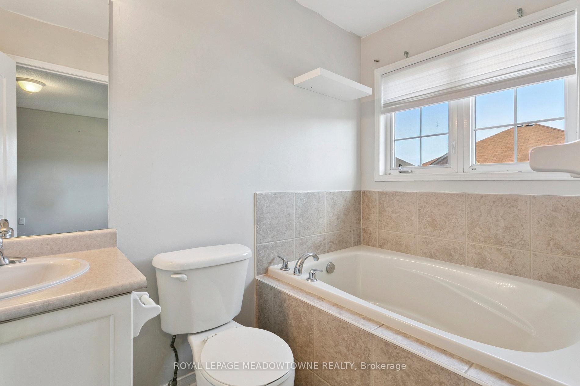 Photo 46 of Unit Upper, 132 Crystalview Crescent, Brampton, Bram East — HOMEH