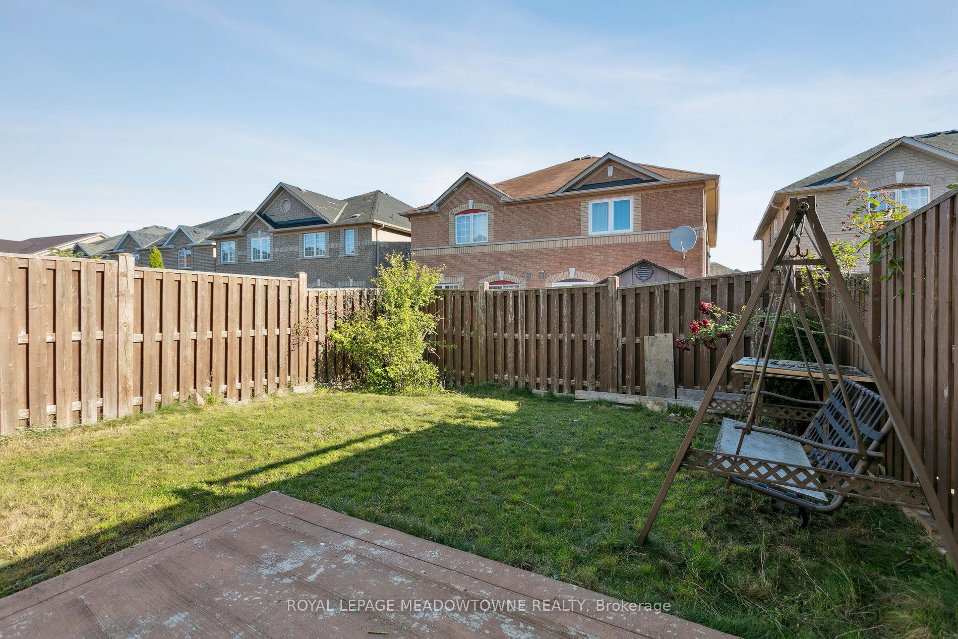 Photo 34 of Unit Upper, 132 Crystalview Crescent, Brampton, Bram East — HOMEH