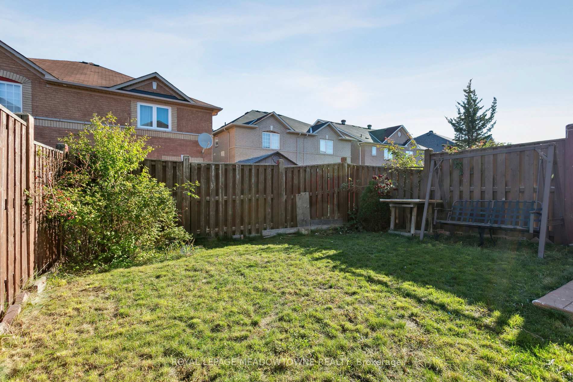 Photo 43 of Unit Upper, 132 Crystalview Crescent, Brampton, Bram East — HOMEH