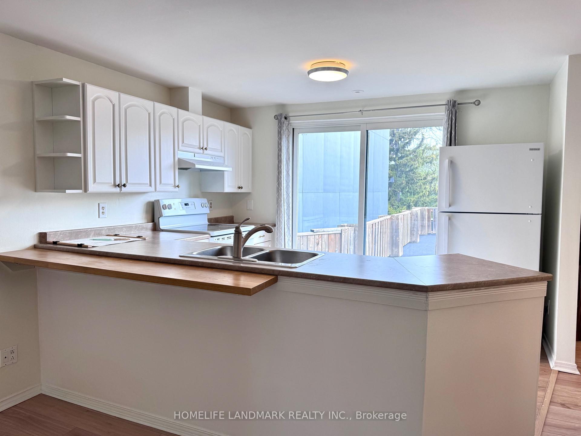 Photo 6 of Unit Unit 3, 373 Broadview Avenue, Toronto, North Riverdale — HOMEH
