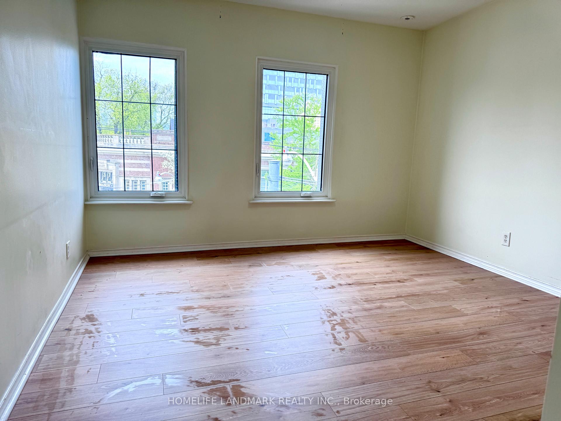 Photo 4 of Unit Unit 3, 373 Broadview Avenue, Toronto, North Riverdale — HOMEH