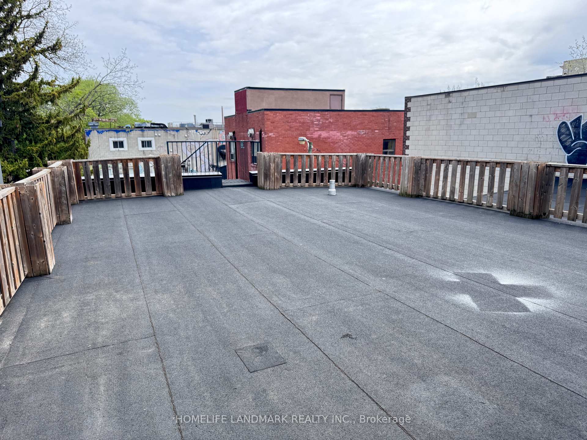 Photo 5 of Unit Unit 3, 373 Broadview Avenue, Toronto, North Riverdale — HOMEH