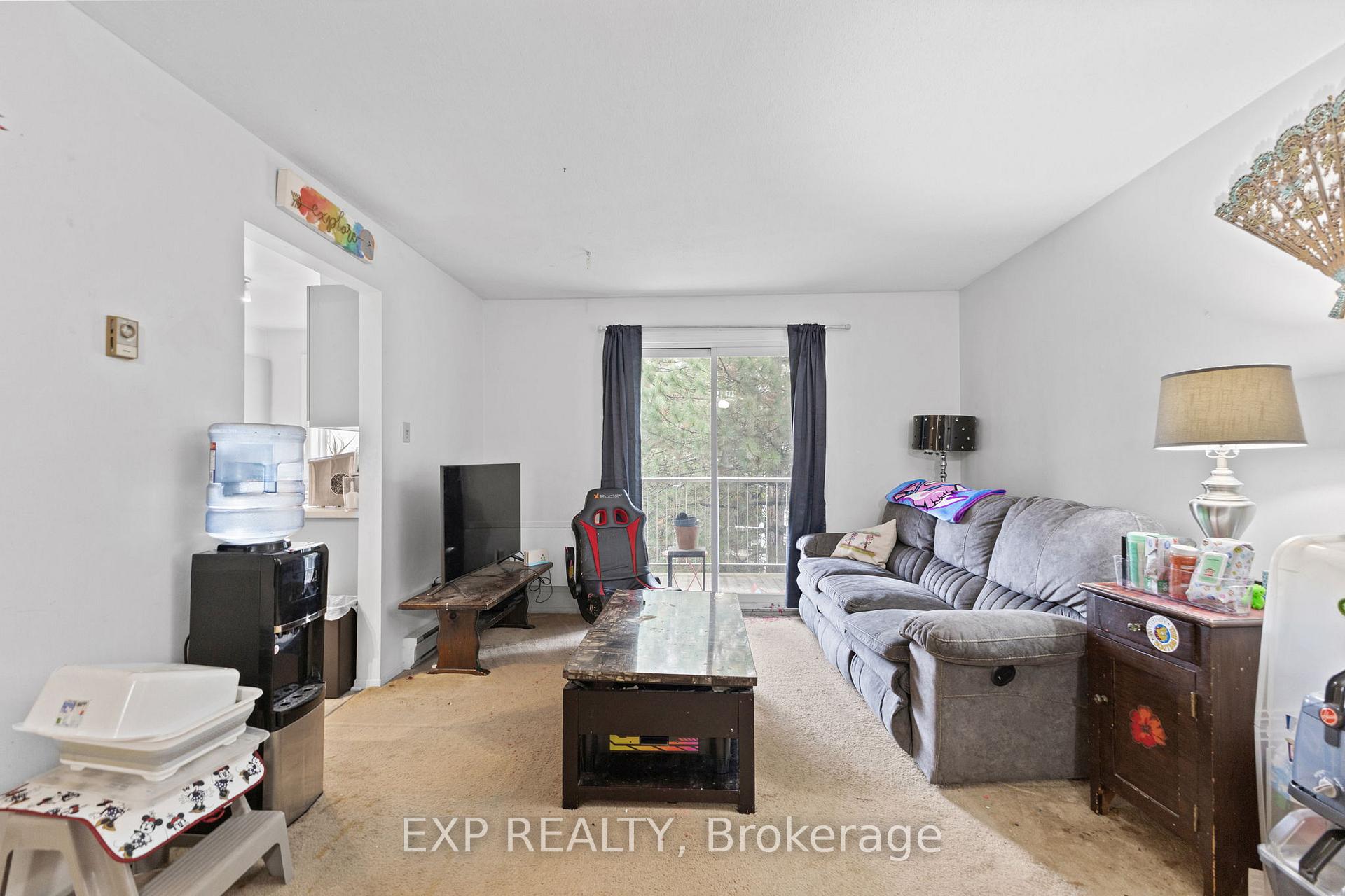 Photo 9 of Unit 304, 270 Brittany Drive, Ottawa, Viscount Alexander Park — HOMEH