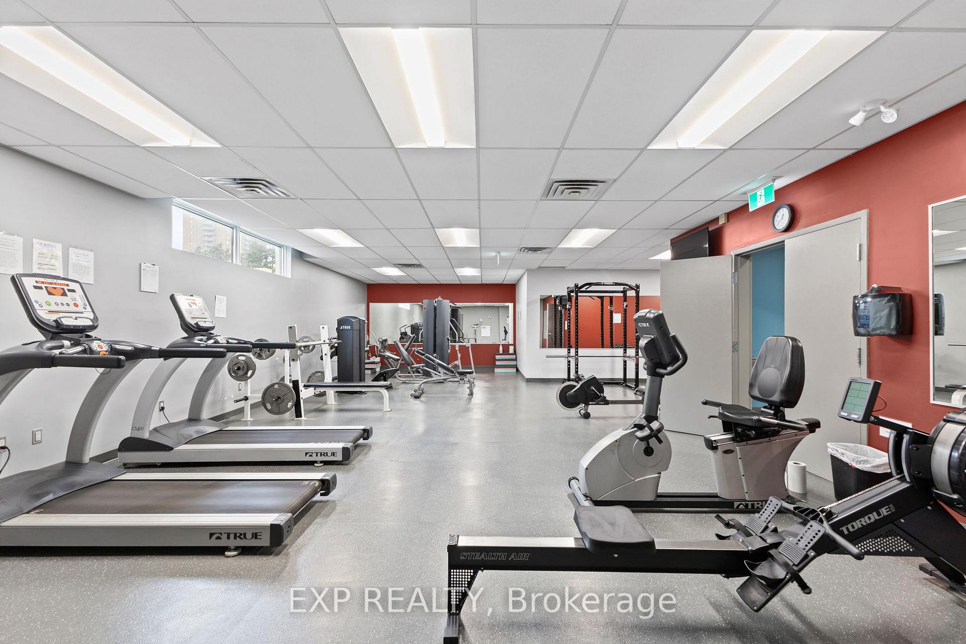 Photo 18 of Unit 304, 270 Brittany Drive, Ottawa, Viscount Alexander Park — HOMEH