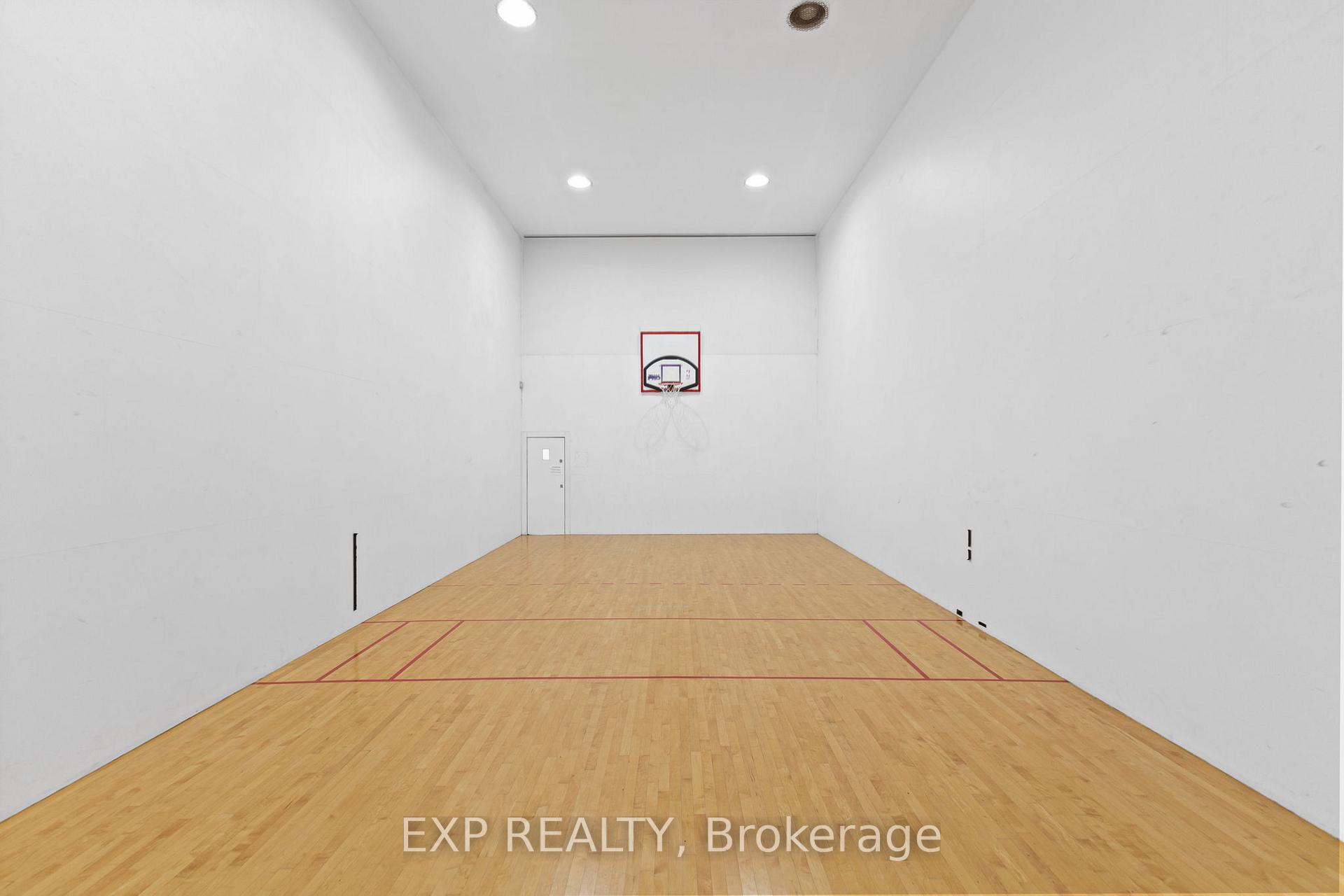 Photo 7 of Unit 304, 270 Brittany Drive, Ottawa, Viscount Alexander Park — HOMEH