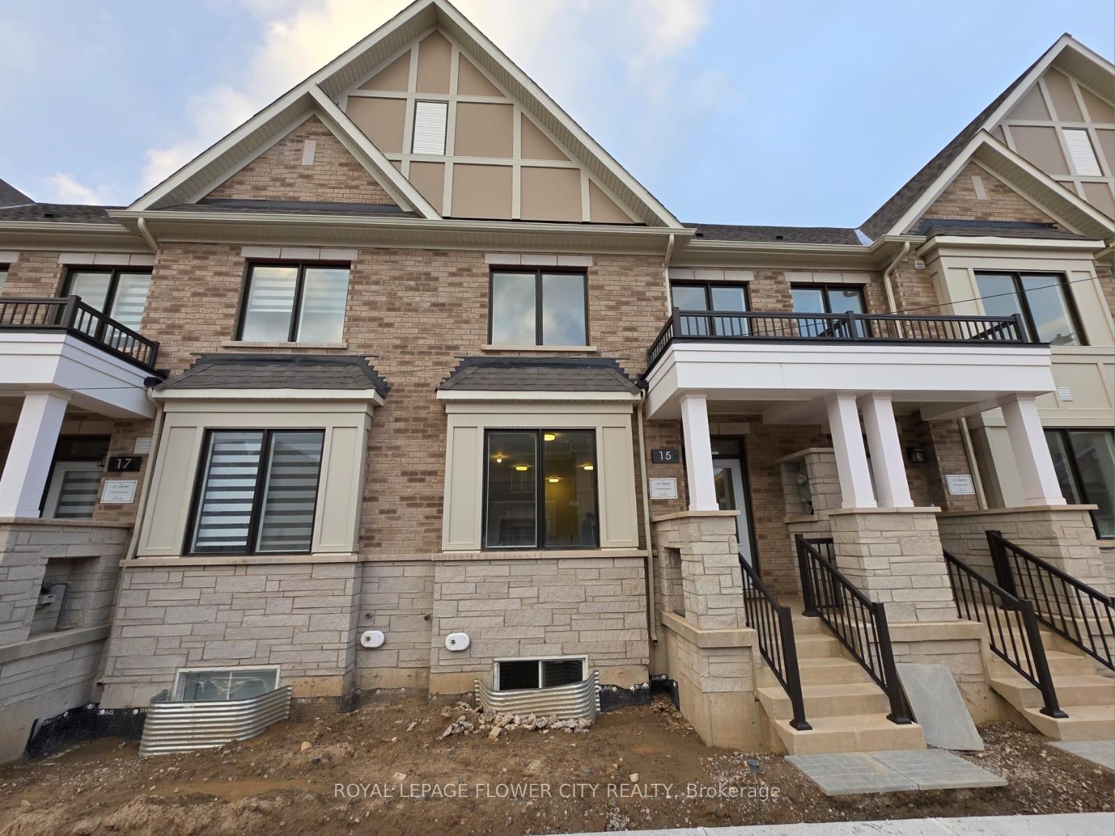 Photo 4 of 15 Moosehead Drive, Brampton, Northwest Brampton — HOMEH