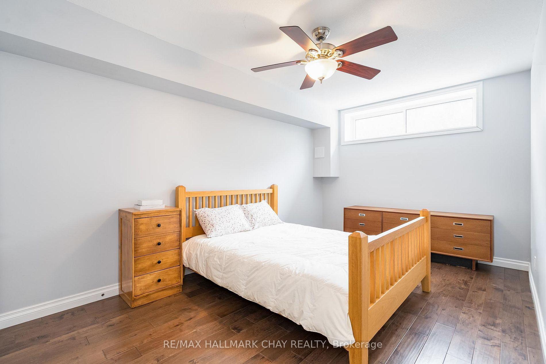 Photo 2 of Unit Lower, 34 Paddy Dunn's Circle, Barrie, East Bayfield — HOMEH