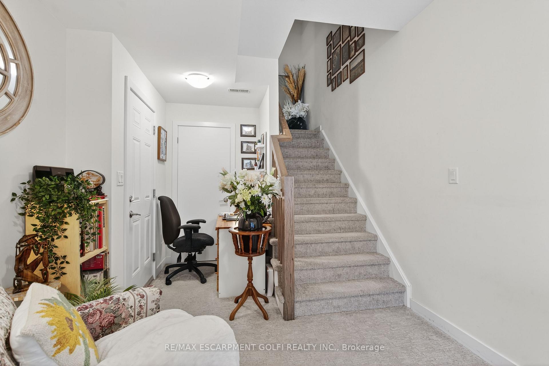 Photo 3 of Unit 21, 288 Glover Road, Hamilton, Fruitland — HOMEH