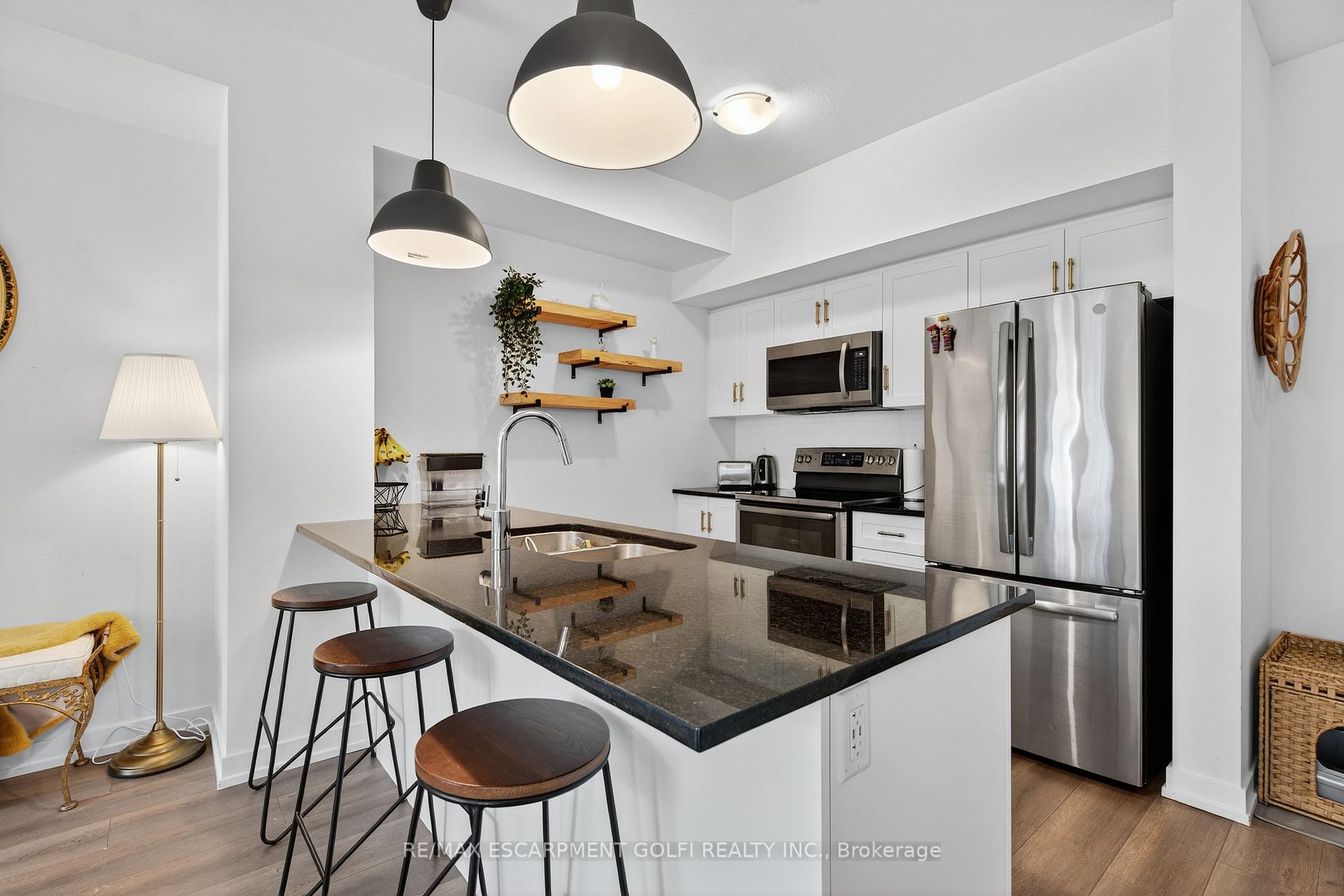 Photo 4 of Unit 21, 288 Glover Road, Hamilton, Fruitland — HOMEH