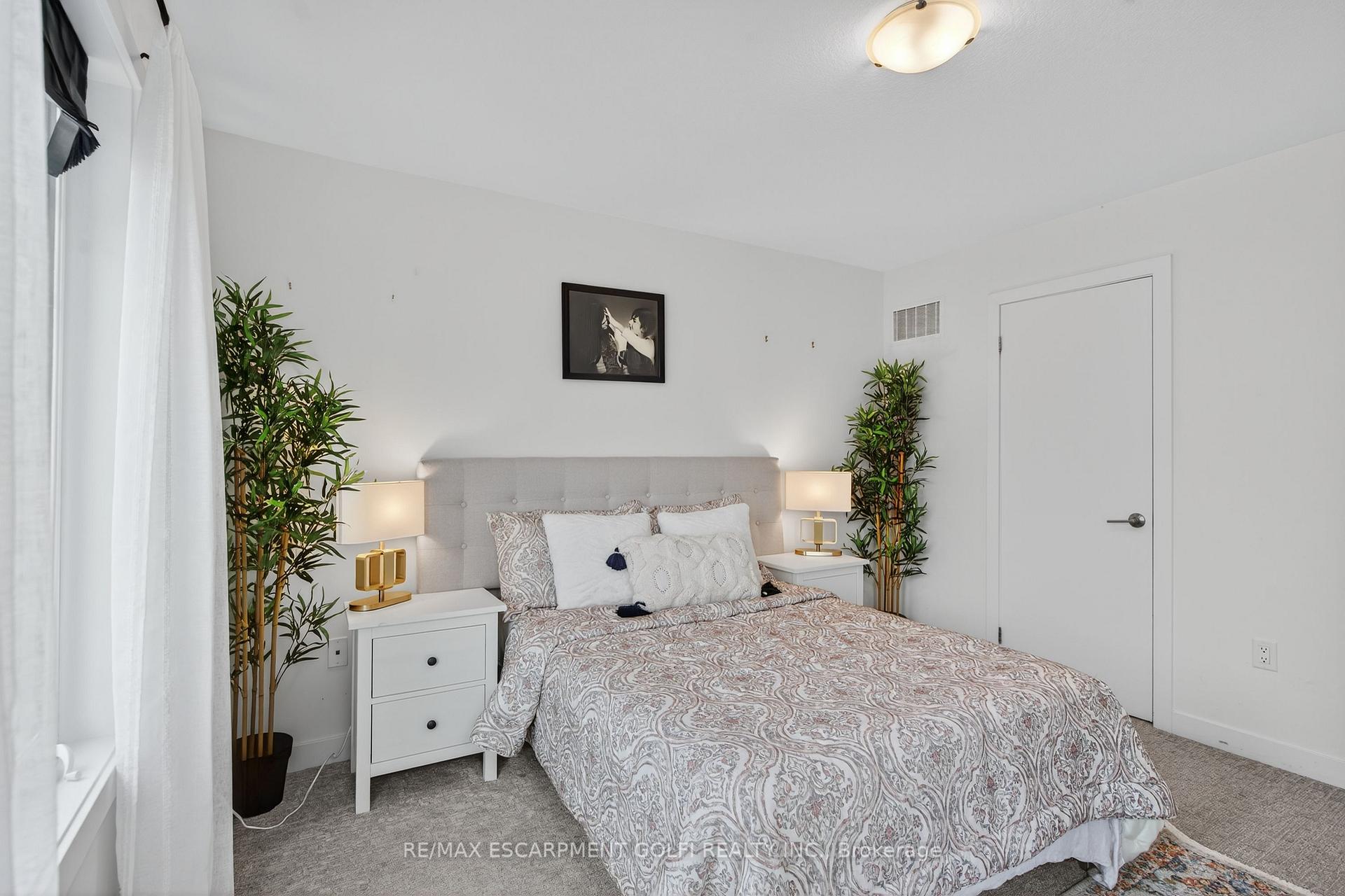Photo 8 of Unit 21, 288 Glover Road, Hamilton, Fruitland — HOMEH
