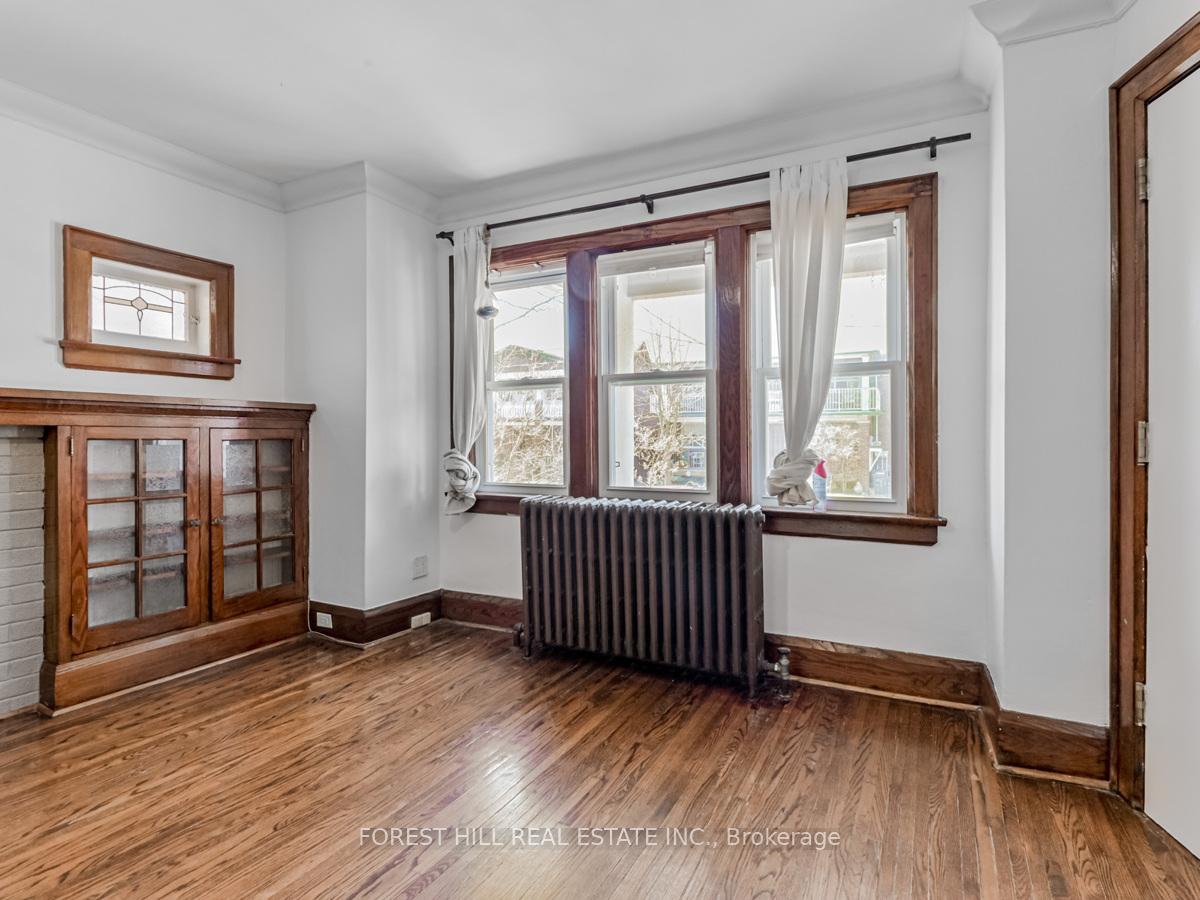 Photo 6 of Unit MAIN, 27 Scarboro Beach Boulevard E, Toronto, The Beaches — HOMEH