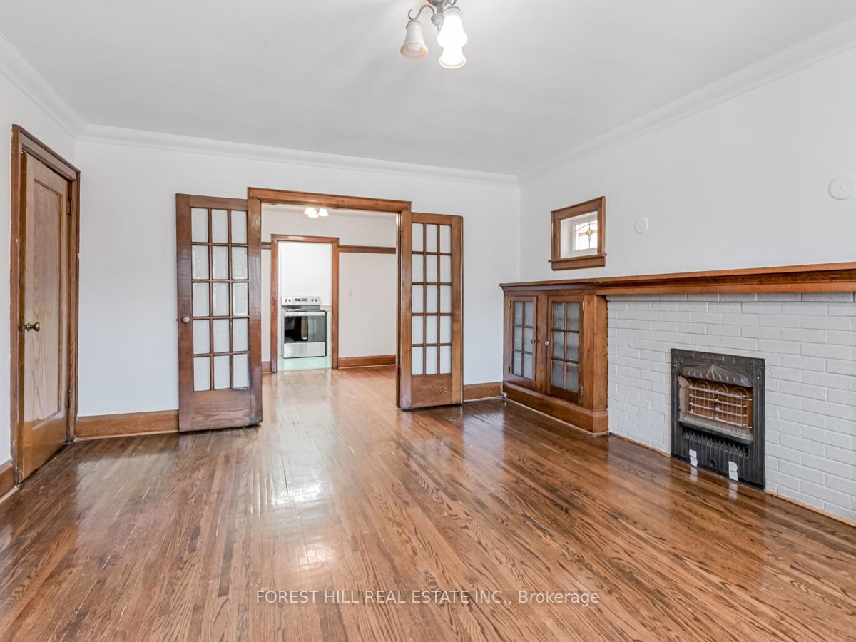 Photo 10 of Unit MAIN, 27 Scarboro Beach Boulevard E, Toronto, The Beaches — HOMEH