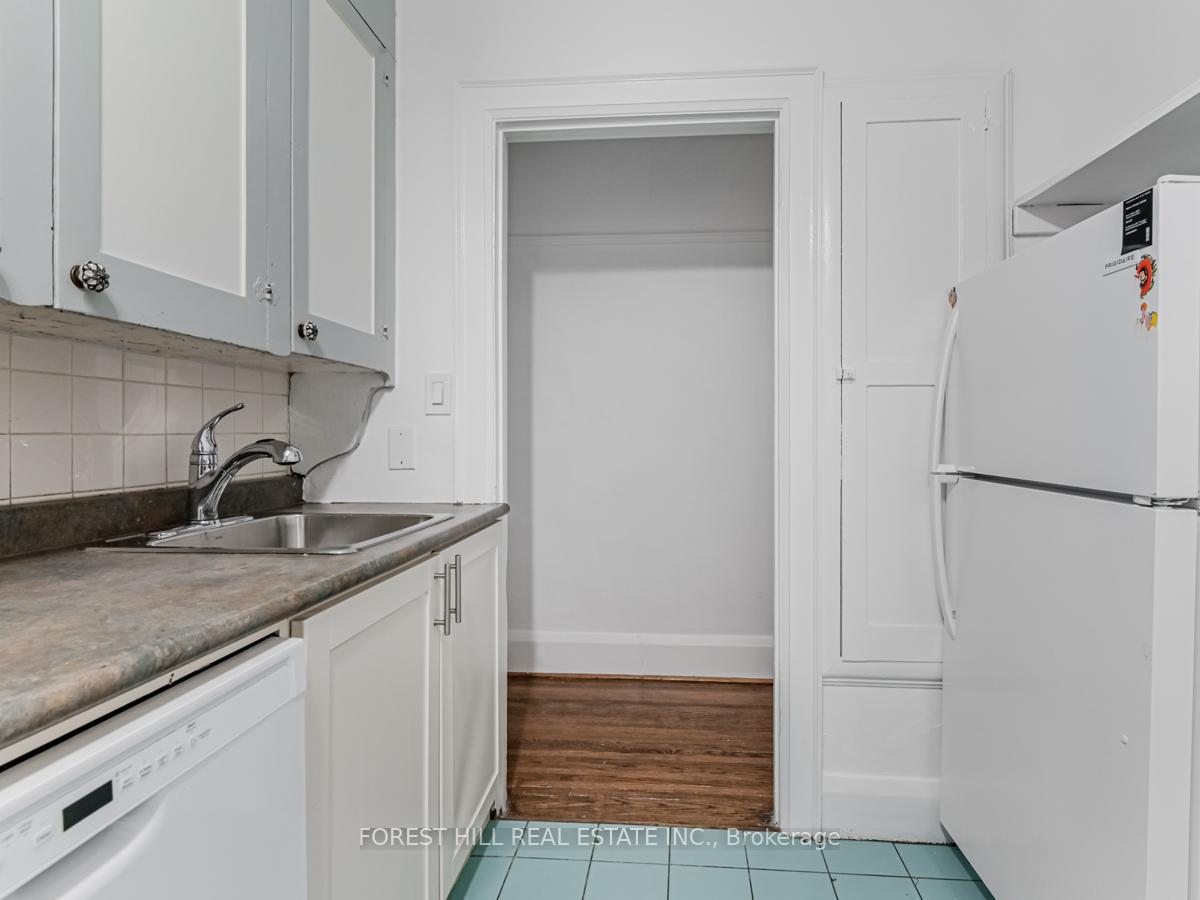 Photo 15 of Unit MAIN, 27 Scarboro Beach Boulevard E, Toronto, The Beaches — HOMEH