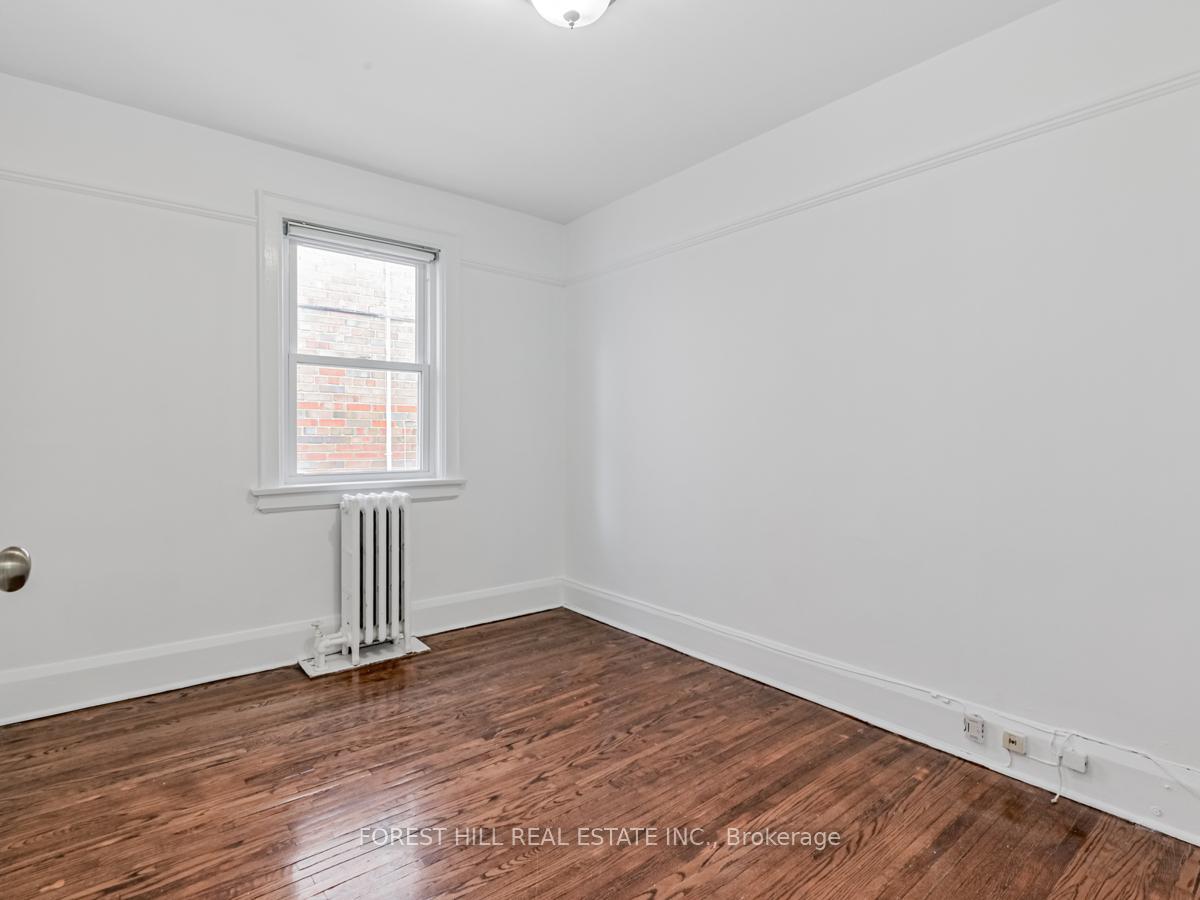 Photo 19 of Unit MAIN, 27 Scarboro Beach Boulevard E, Toronto, The Beaches — HOMEH