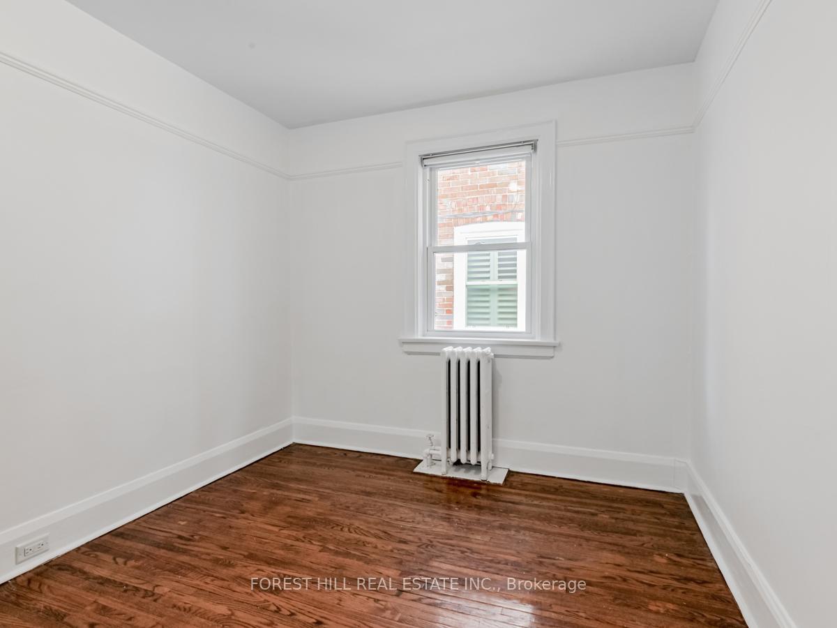 Photo 11 of Unit MAIN, 27 Scarboro Beach Boulevard E, Toronto, The Beaches — HOMEH
