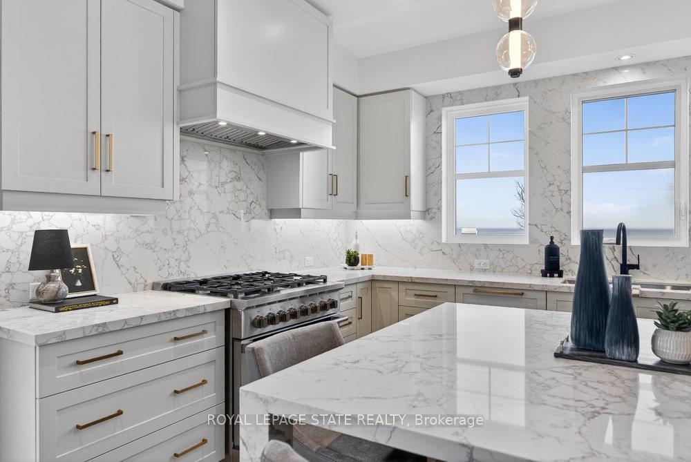 Photo 9 of Unit 7, 100 Watershore Drive, Hamilton, Stoney Creek — HOMEH