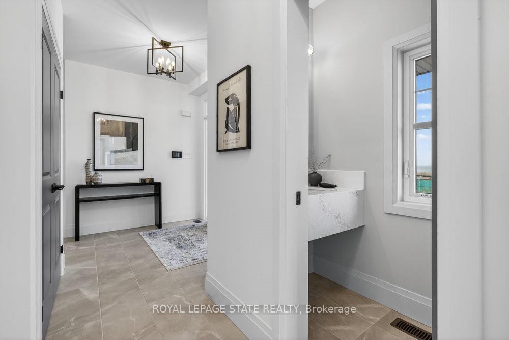 Photo 13 of Unit 7, 100 Watershore Drive, Hamilton, Stoney Creek — HOMEH