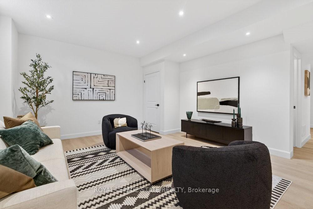 Photo 32 of Unit 7, 100 Watershore Drive, Hamilton, Stoney Creek — HOMEH