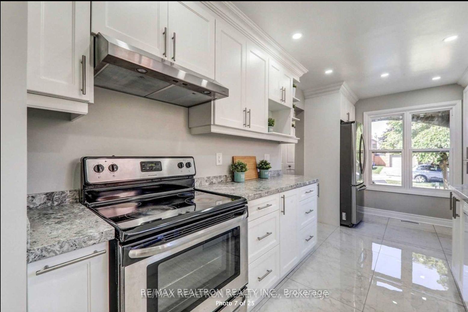 Photo 7 of 49 Millington Crescent, Ajax, Central — HOMEH