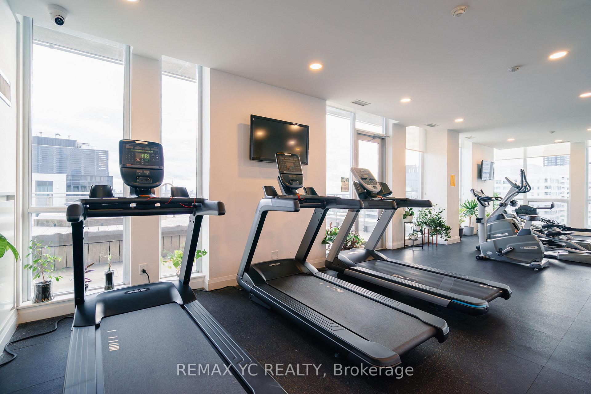 Photo 24 of Unit 1709, 83 Redpath Avenue, Toronto, Mount Pleasant West — HOMEH