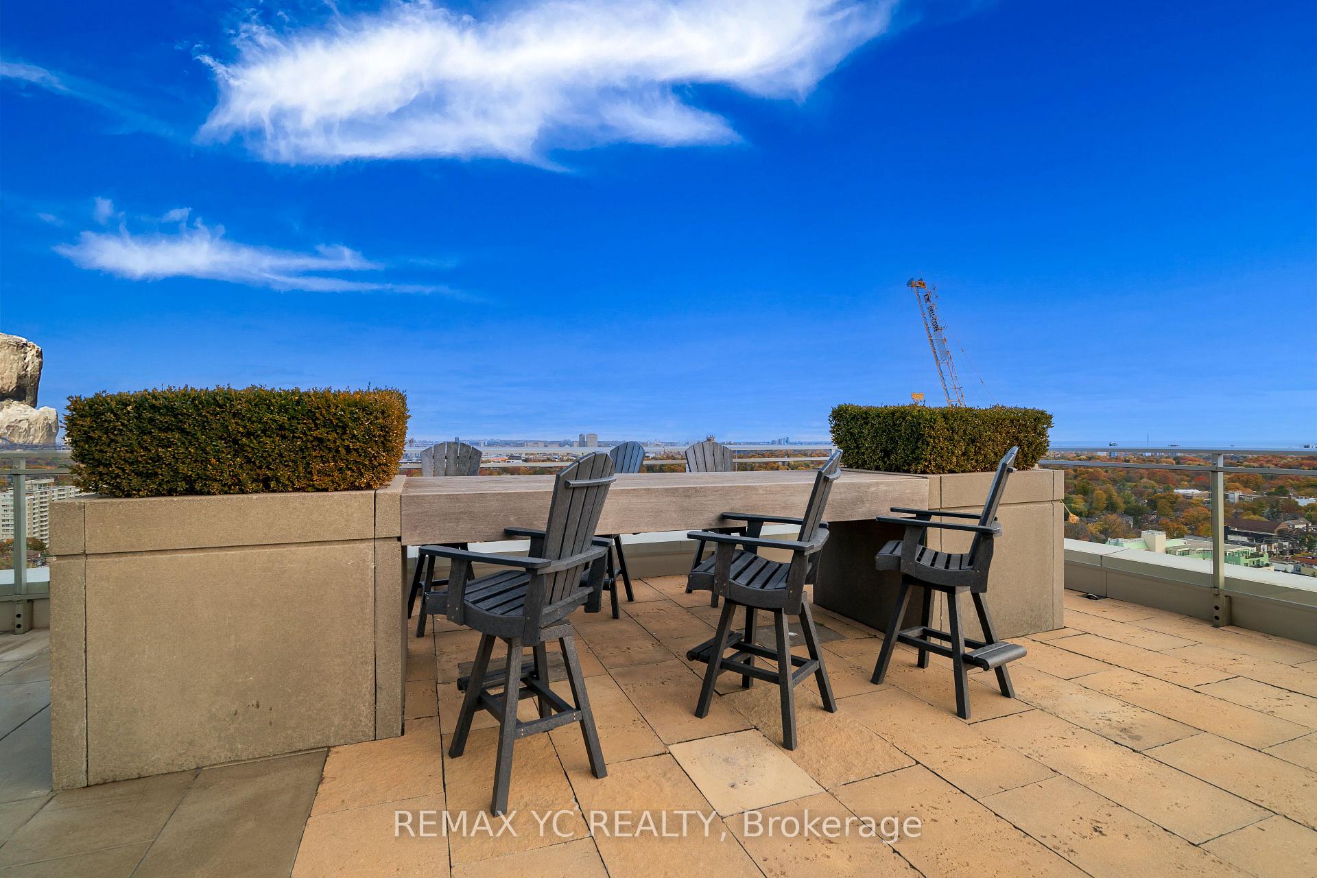 Photo 30 of Unit 1709, 83 Redpath Avenue, Toronto, Mount Pleasant West — HOMEH