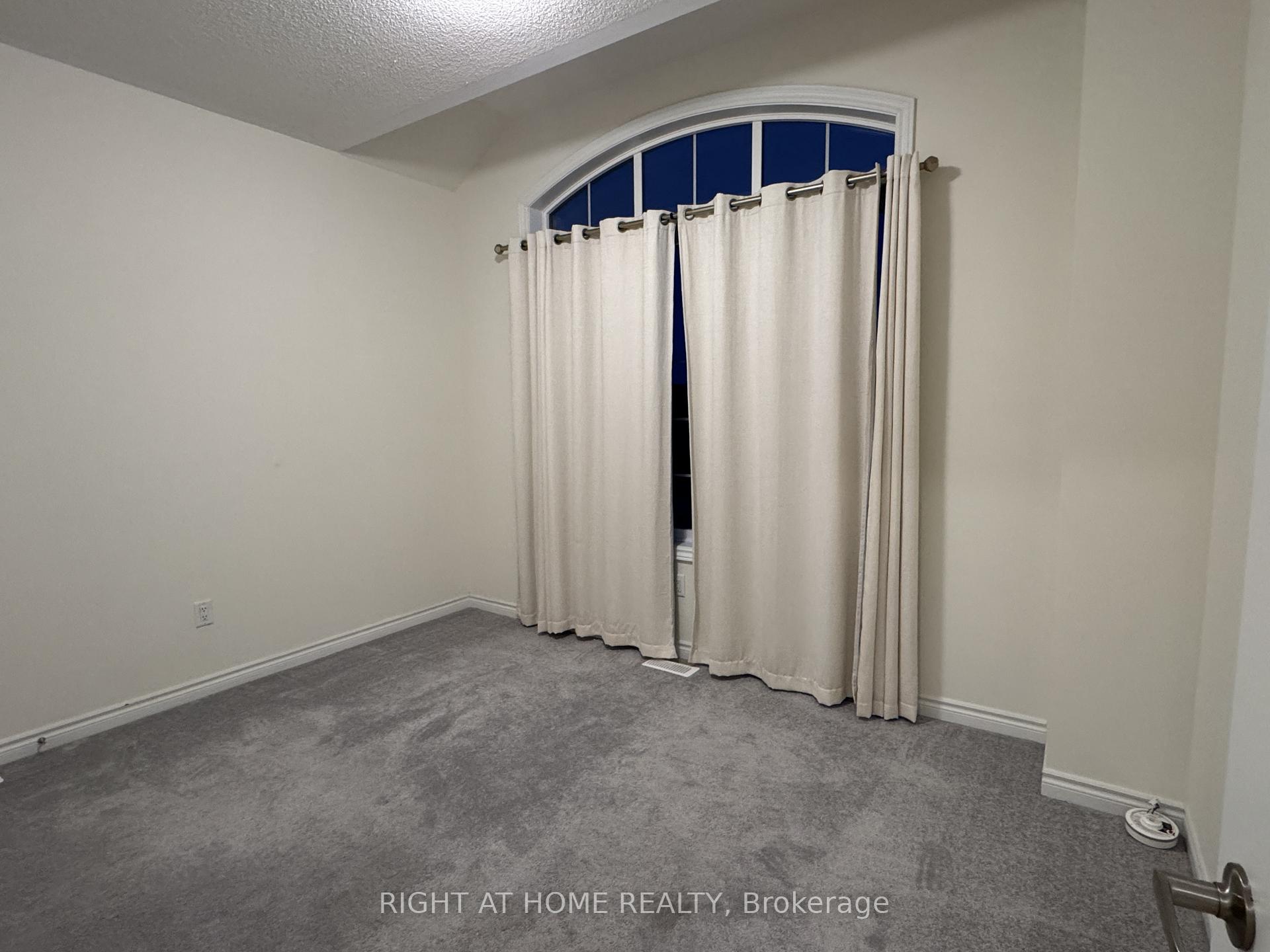 Photo 10 of 1202 Rexton Drive, Oshawa, Kedron — HOMEH