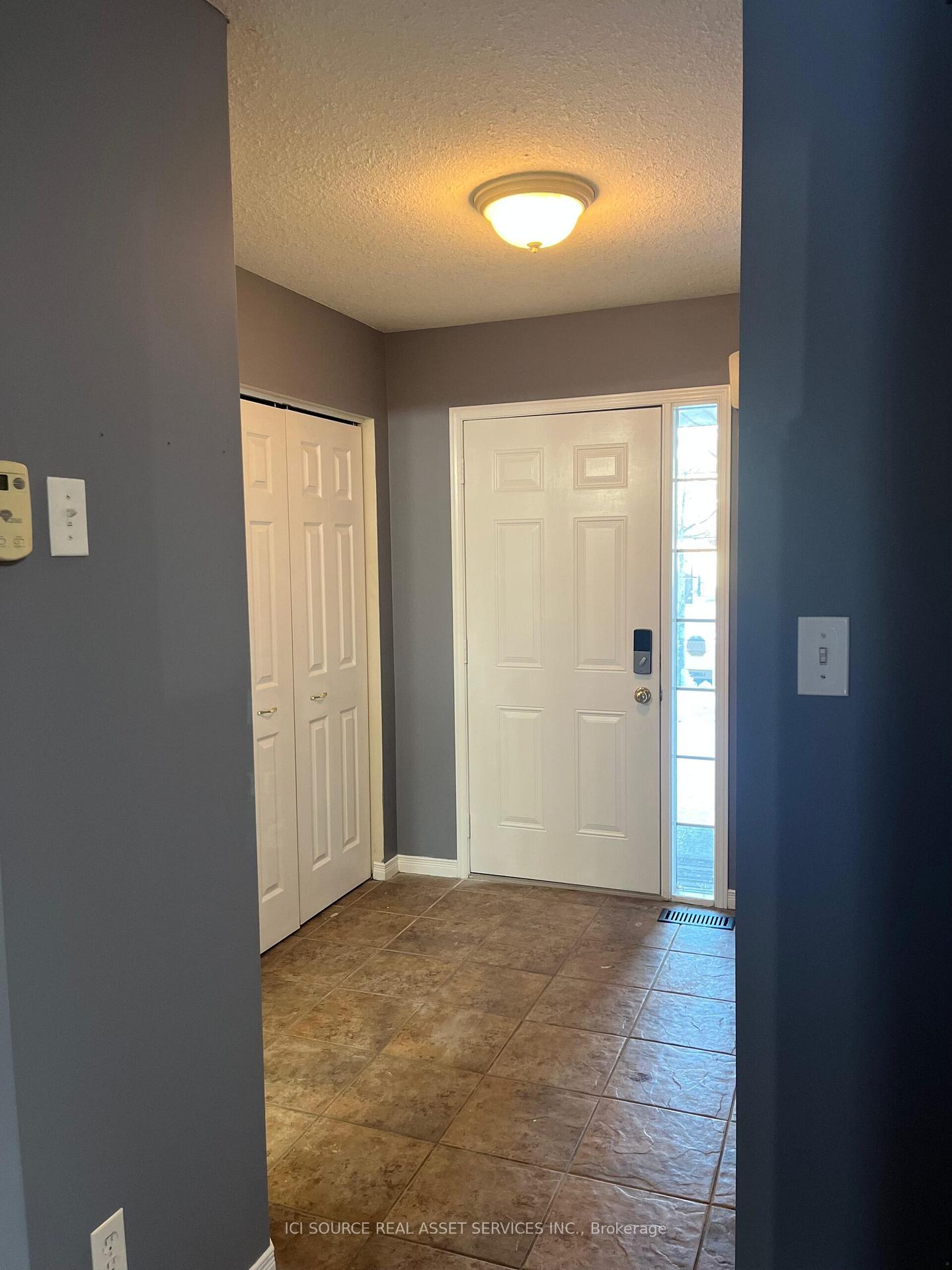 Photo 12 of 126 Templewood Drive, Kitchener — HOMEH