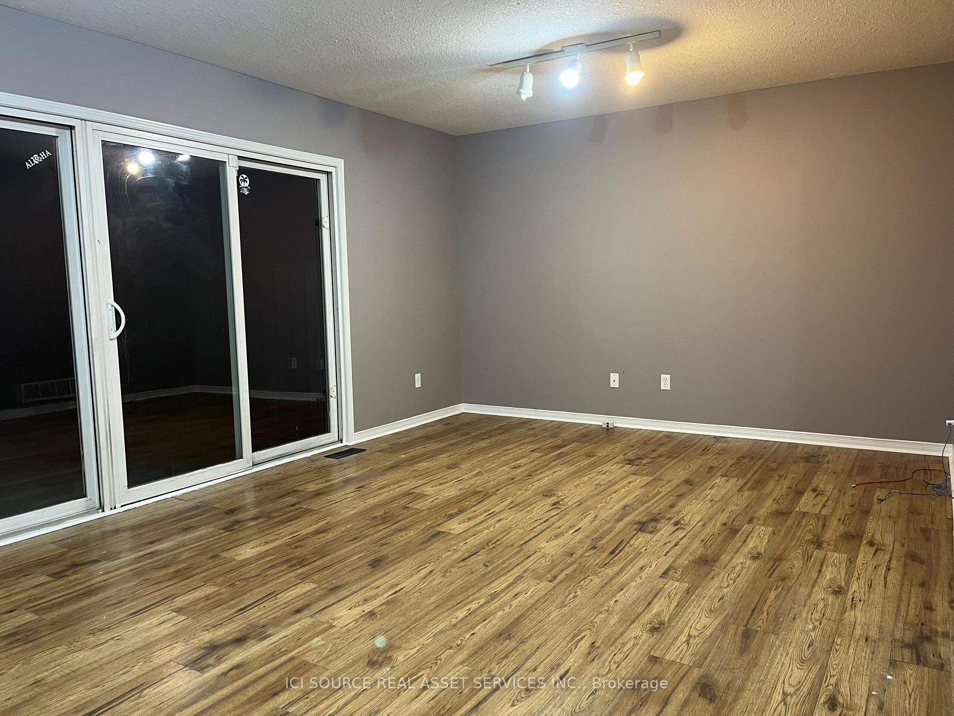 Photo 7 of 126 Templewood Drive, Kitchener — HOMEH