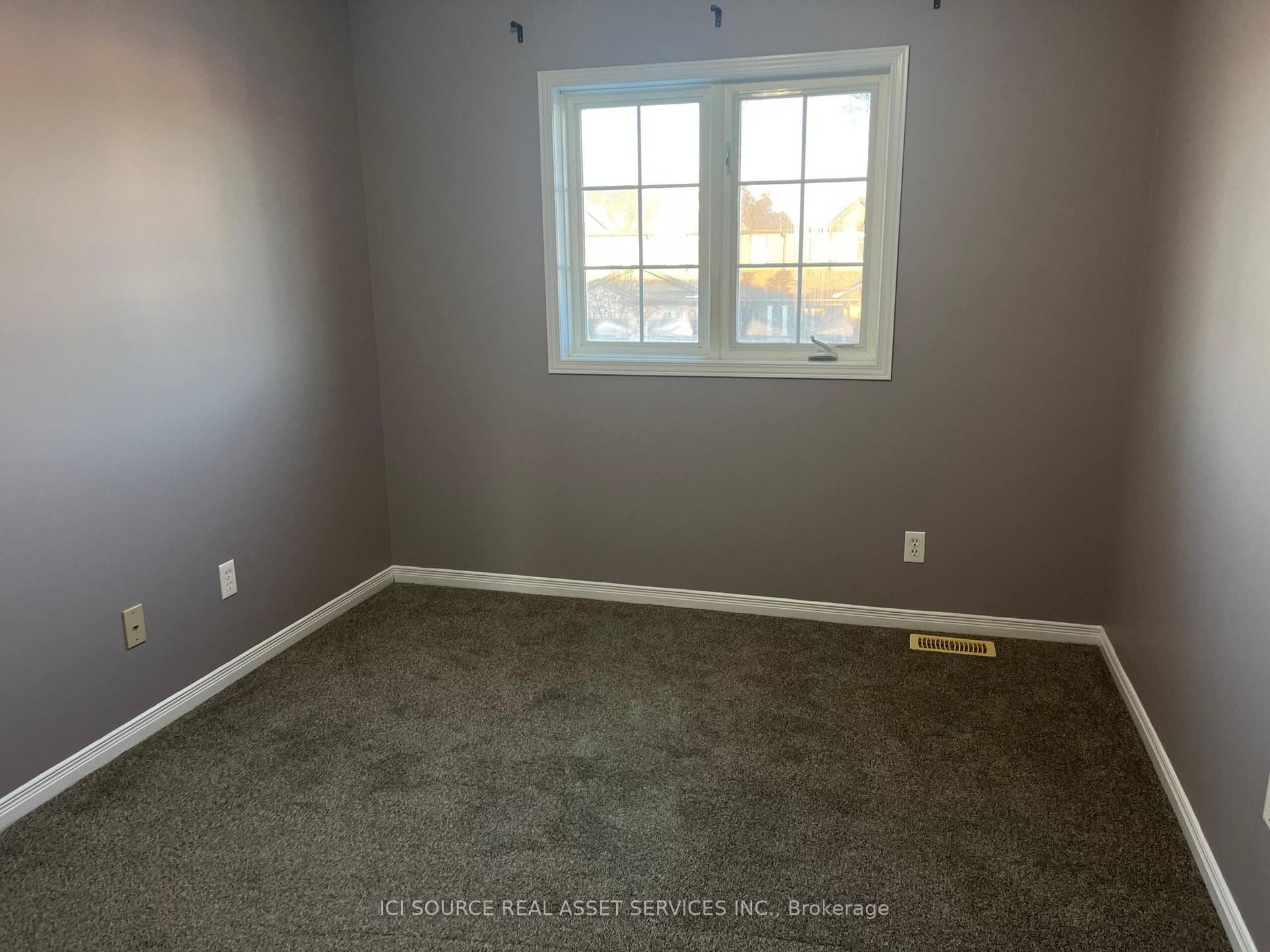 Photo 11 of 126 Templewood Drive, Kitchener — HOMEH
