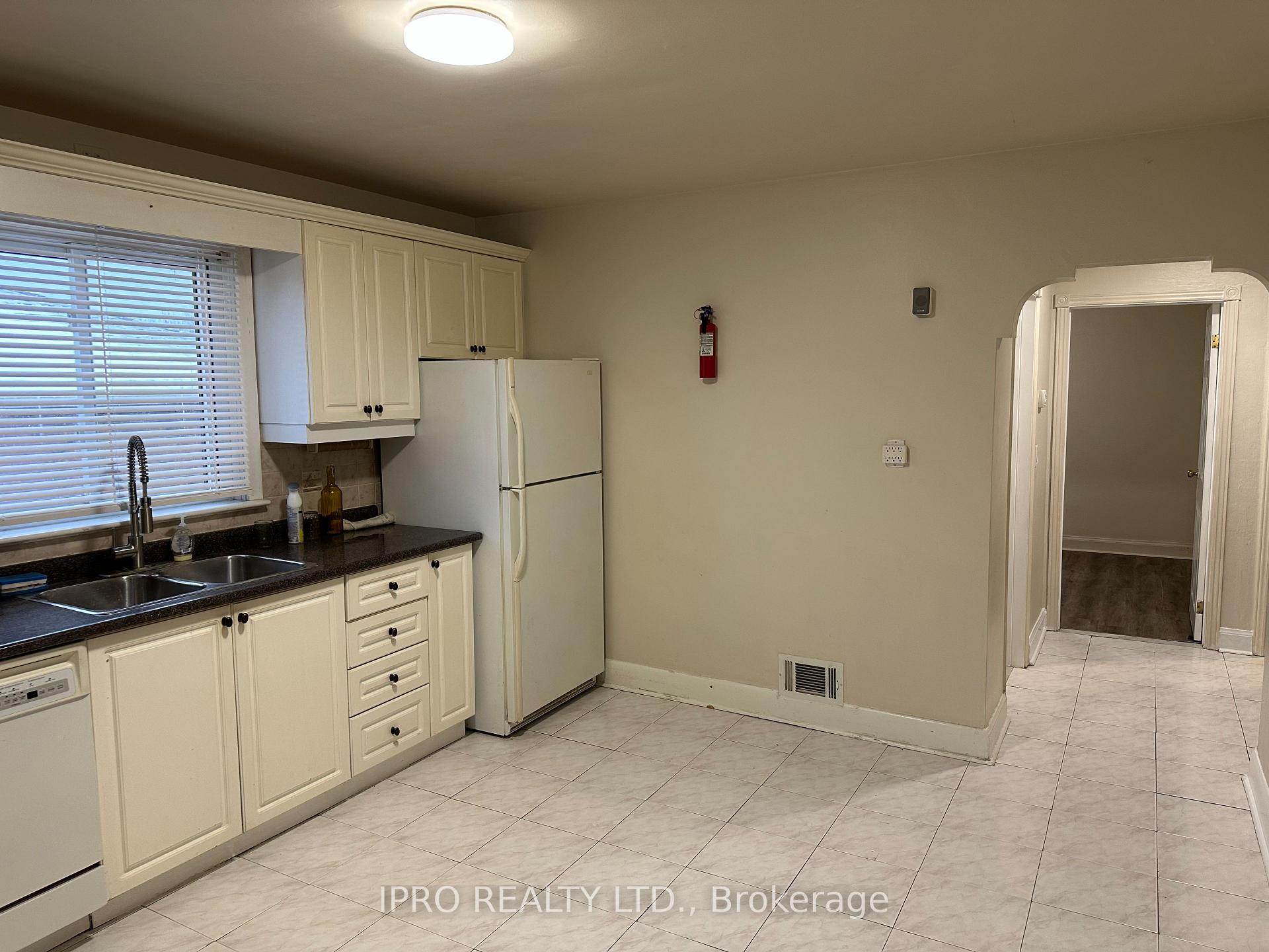 Photo 8 of 1288 Simcoe Street S, Oshawa, Lakeview — HOMEH