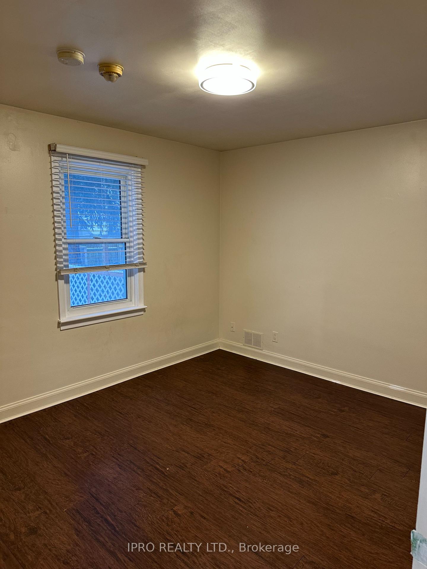 Photo 9 of 1288 Simcoe Street S, Oshawa, Lakeview — HOMEH