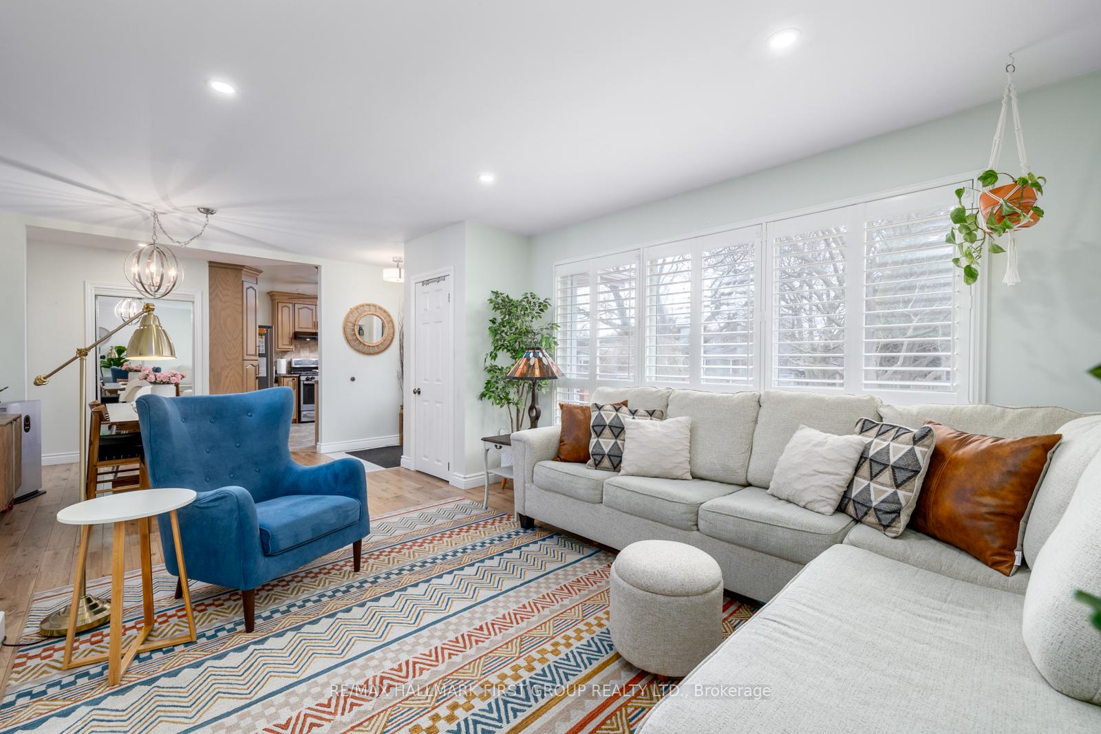 Photo 3 of Unit Main, 165 Burcher Road, Ajax, South East — HOMEH