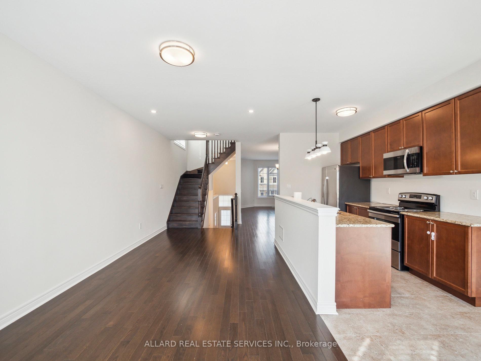 Photo 9 of 545 Cornell Centre Boulevard, Markham, Cornell — HOMEH