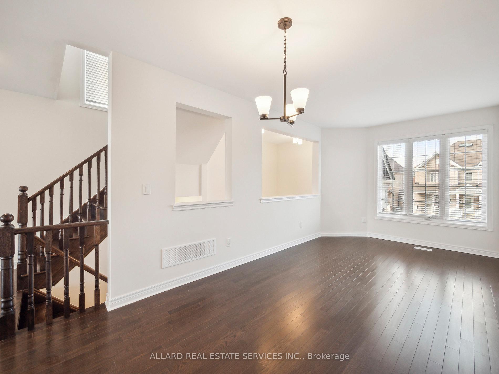 Photo 15 of 545 Cornell Centre Boulevard, Markham, Cornell — HOMEH