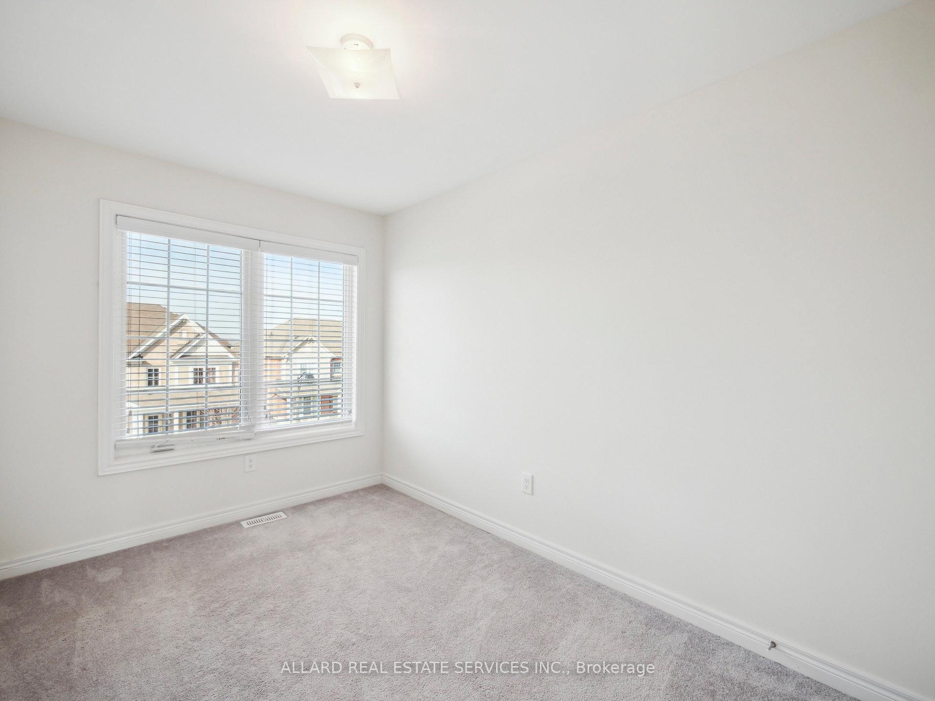 Photo 16 of 545 Cornell Centre Boulevard, Markham, Cornell — HOMEH