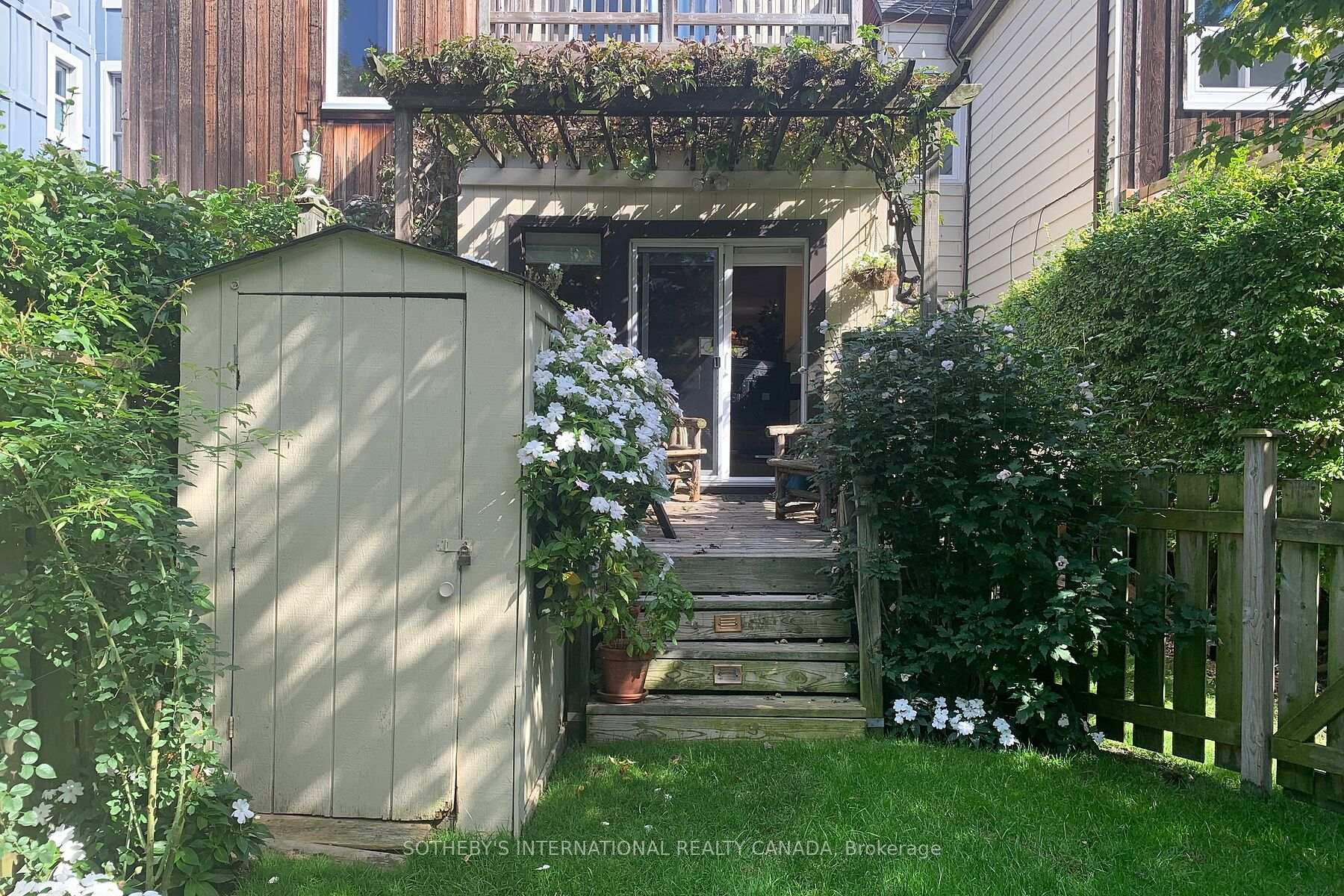 Photo 10 of 218 De Grassi Street, Toronto, South Riverdale — HOMEH