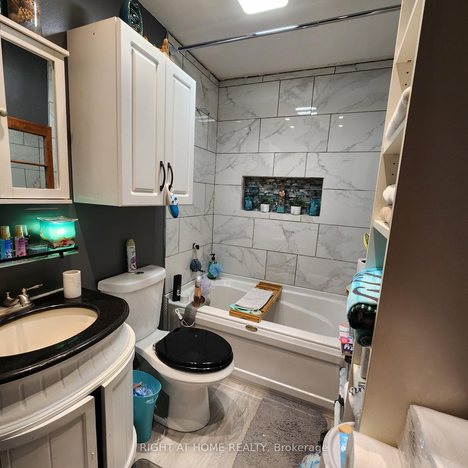 Photo 9 of Unit K6, 63 Ferris Lane, Barrie, Cundles East — HOMEH