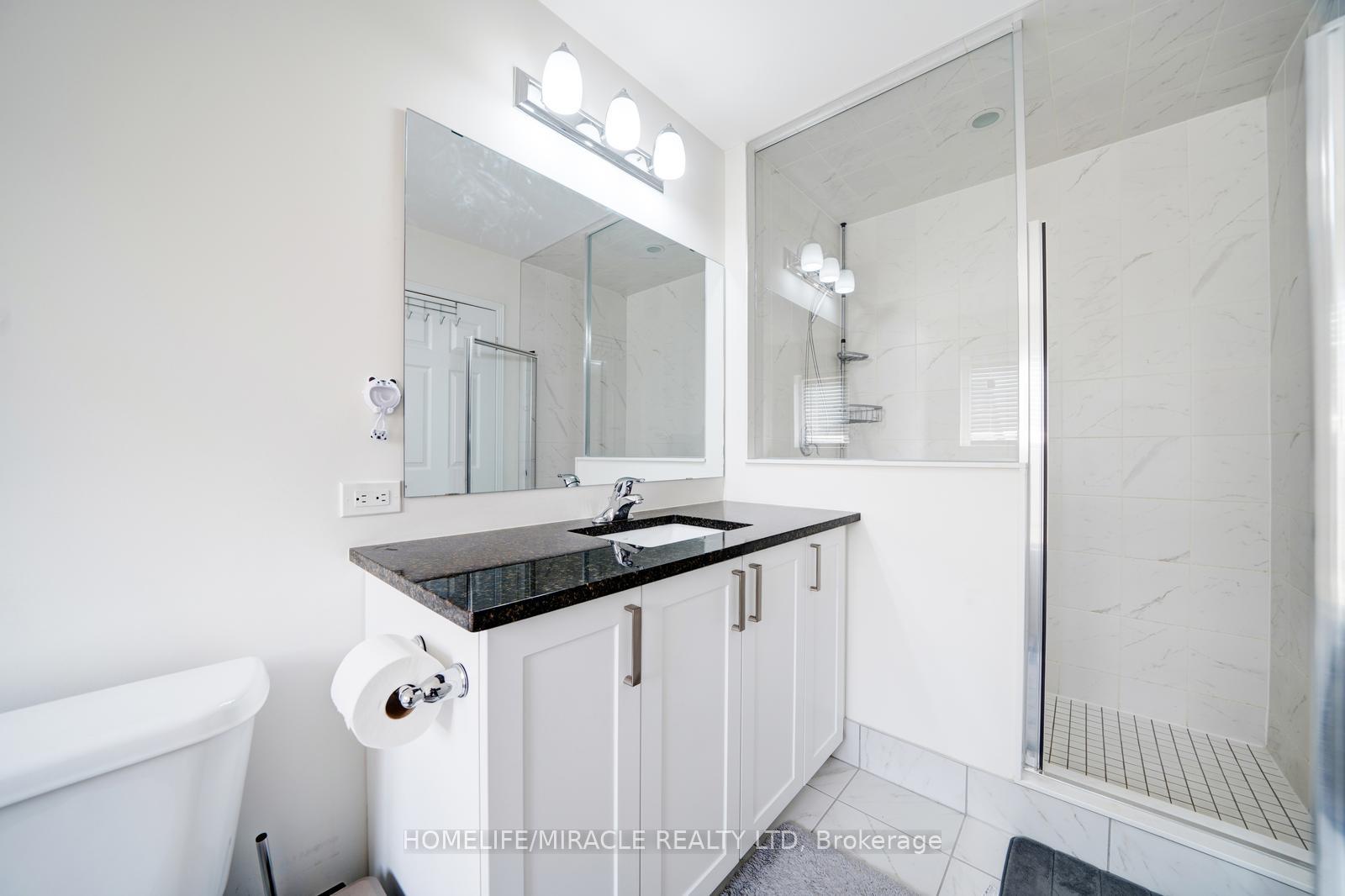 Photo 35 of 63 Auckland Drive, Whitby, Rural Whitby — HOMEH