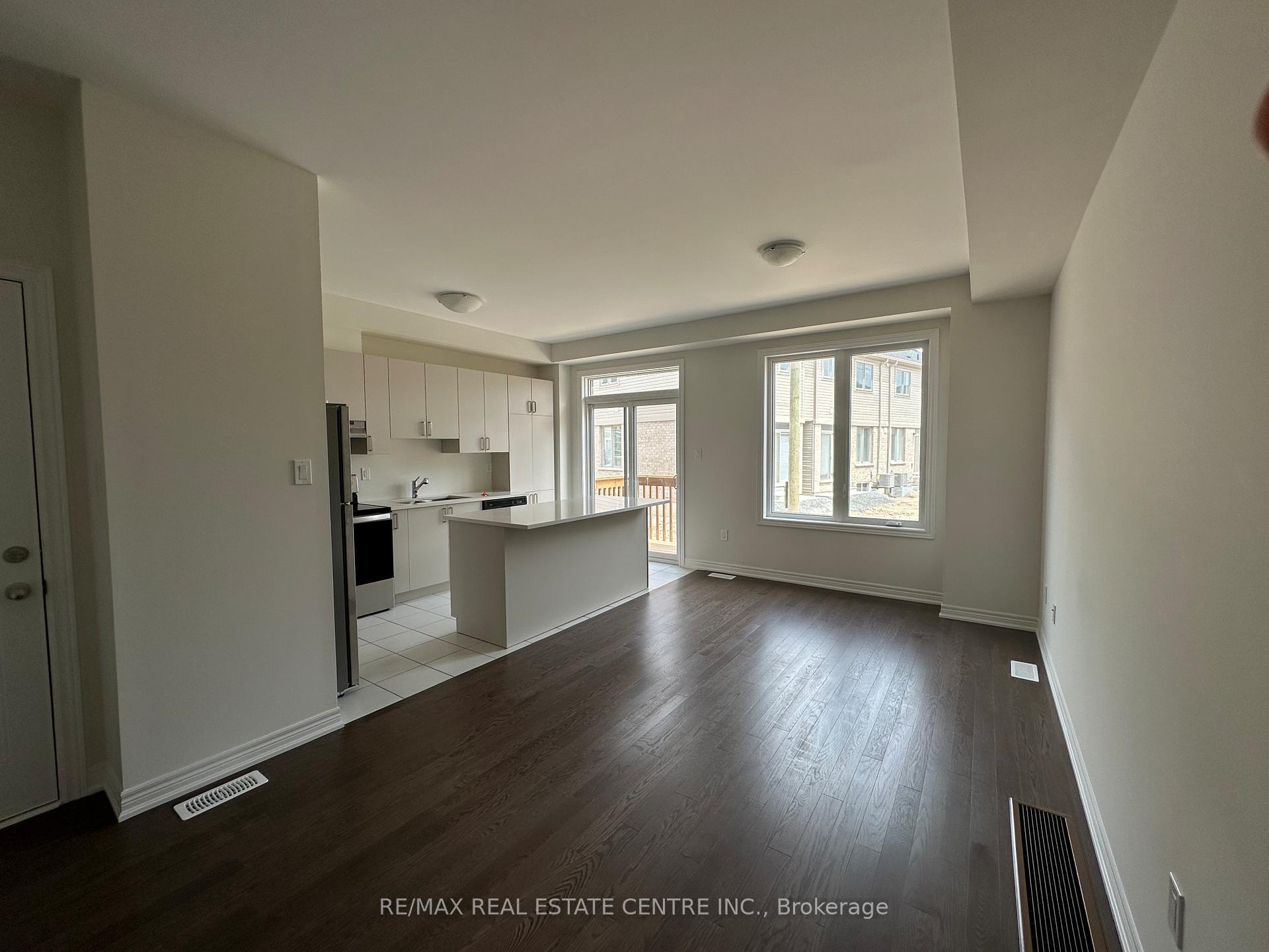 Photo 7 of 100 Bayardo Drive, Oshawa, Windfields — HOMEH