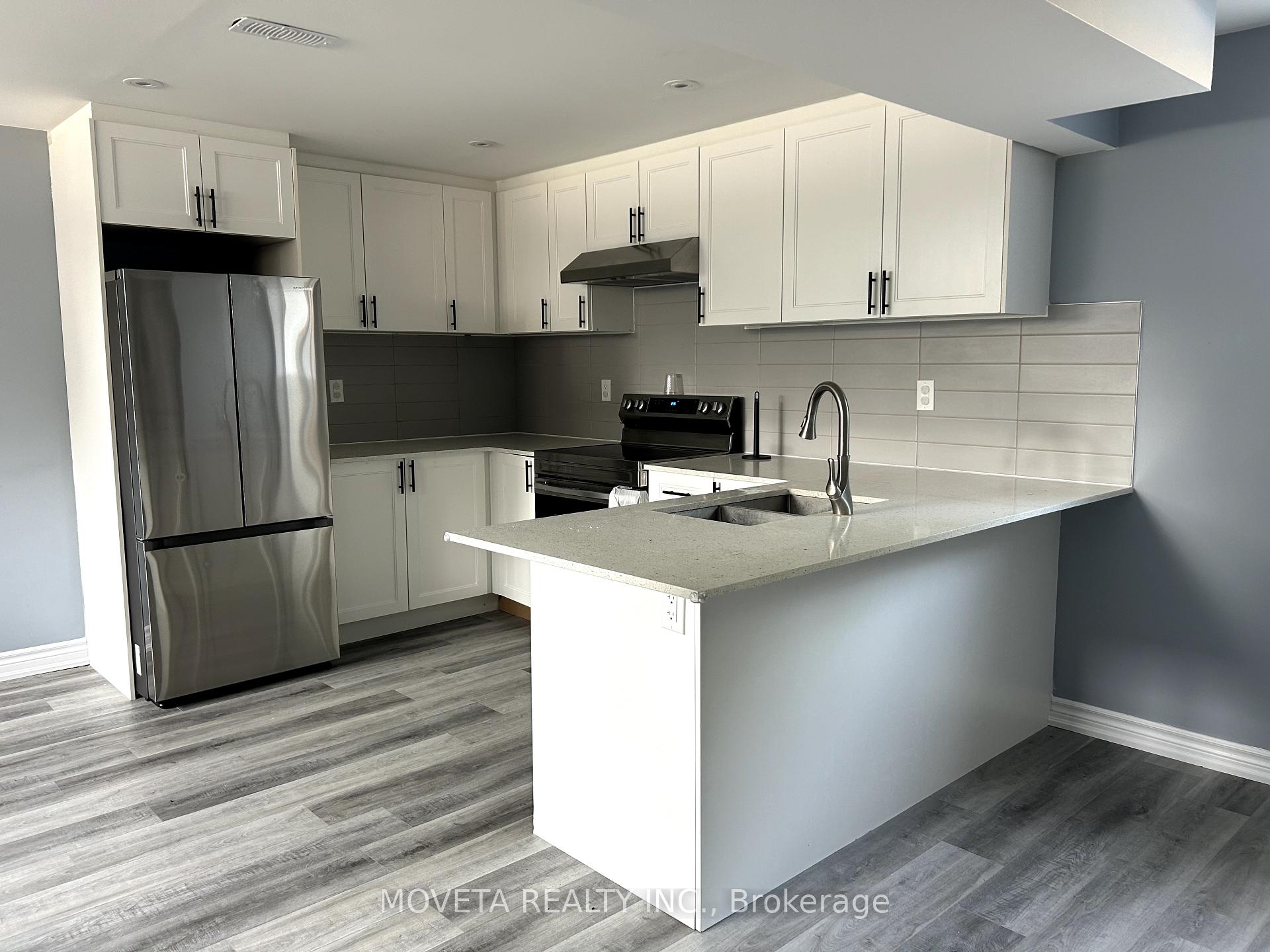 Photo 15 of 111 Essa Road, Barrie, Allandale — HOMEH