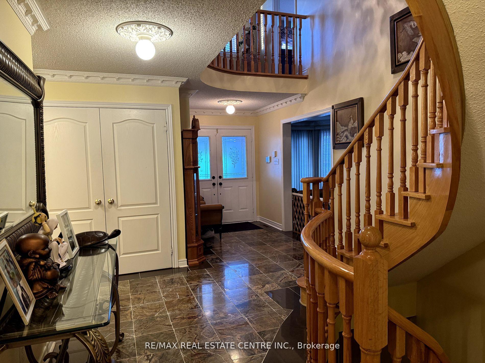 Photo 12 of 40 Giza Crescent, Brampton, Sandringham-Wellington — HOMEH