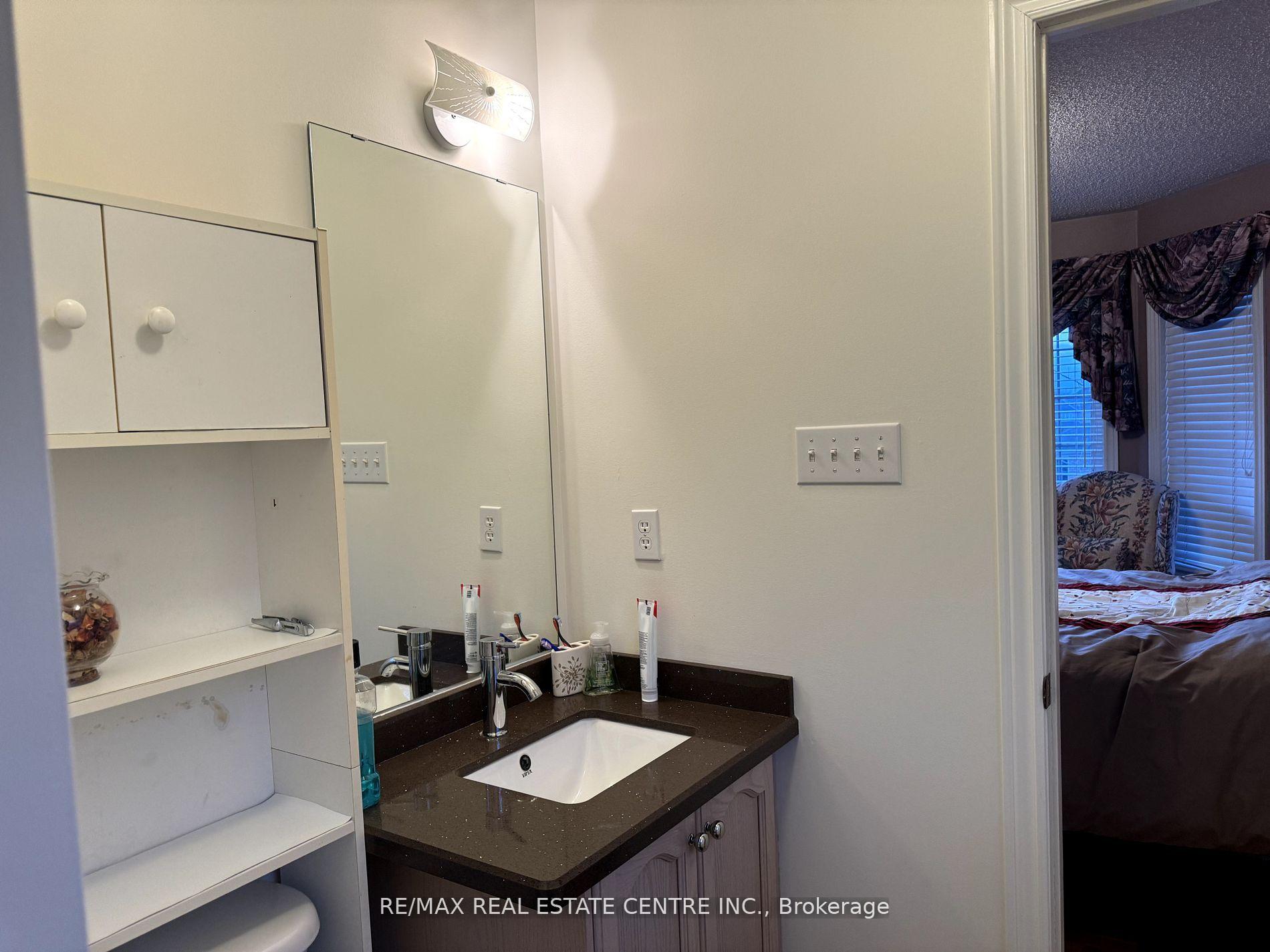 Photo 17 of 40 Giza Crescent, Brampton, Sandringham-Wellington — HOMEH