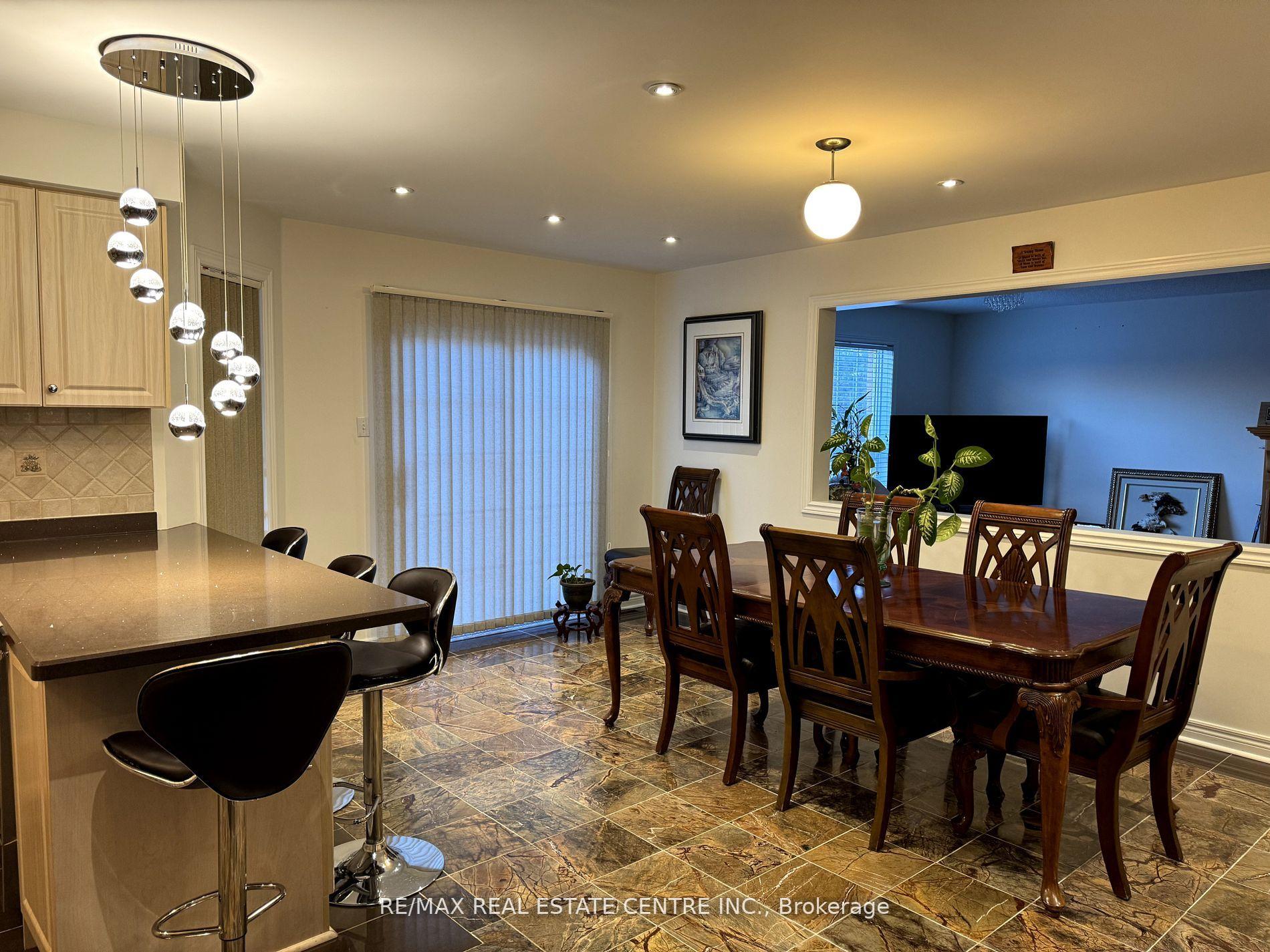 Photo 28 of 40 Giza Crescent, Brampton, Sandringham-Wellington — HOMEH