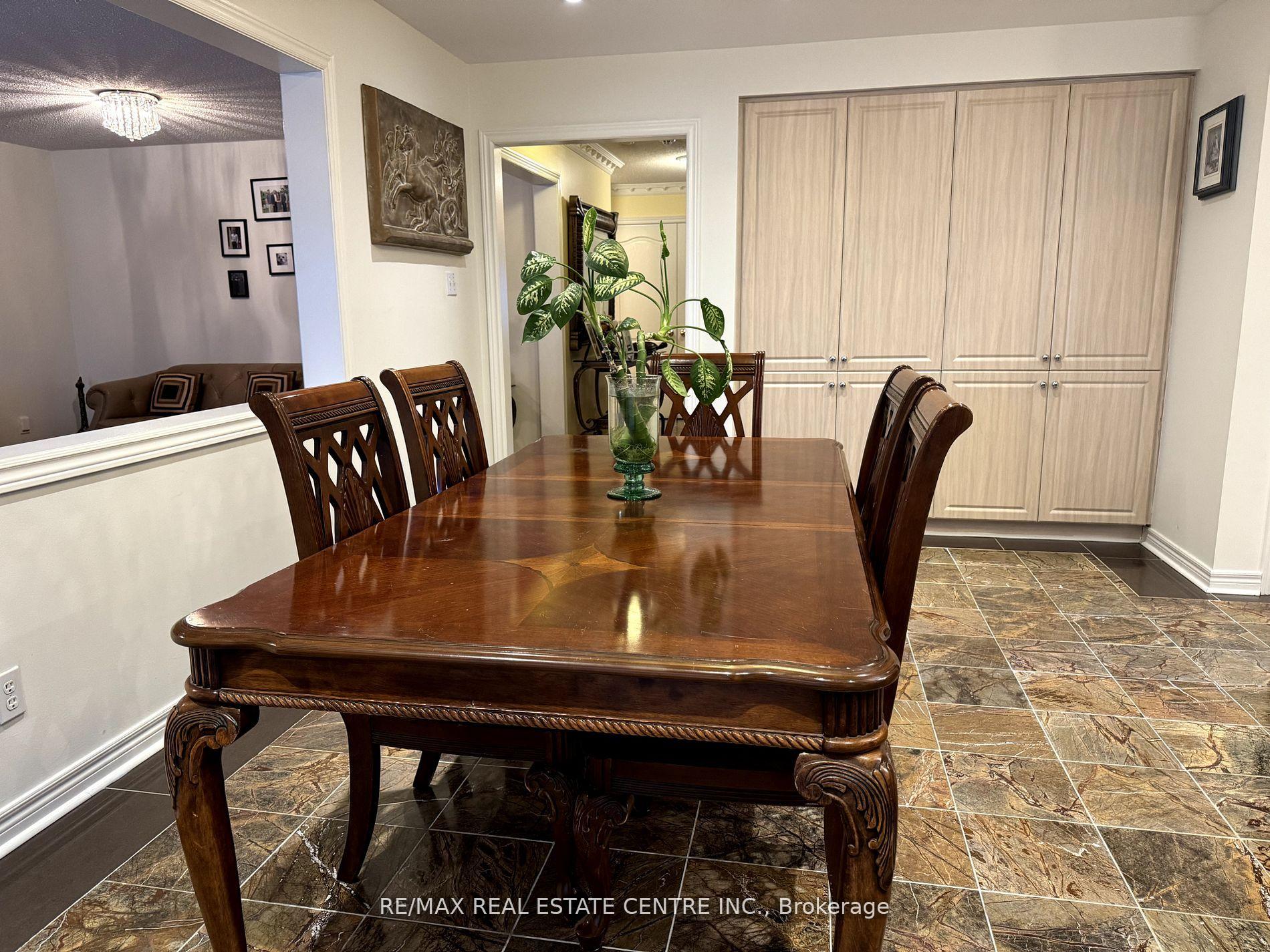 Photo 15 of 40 Giza Crescent, Brampton, Sandringham-Wellington — HOMEH