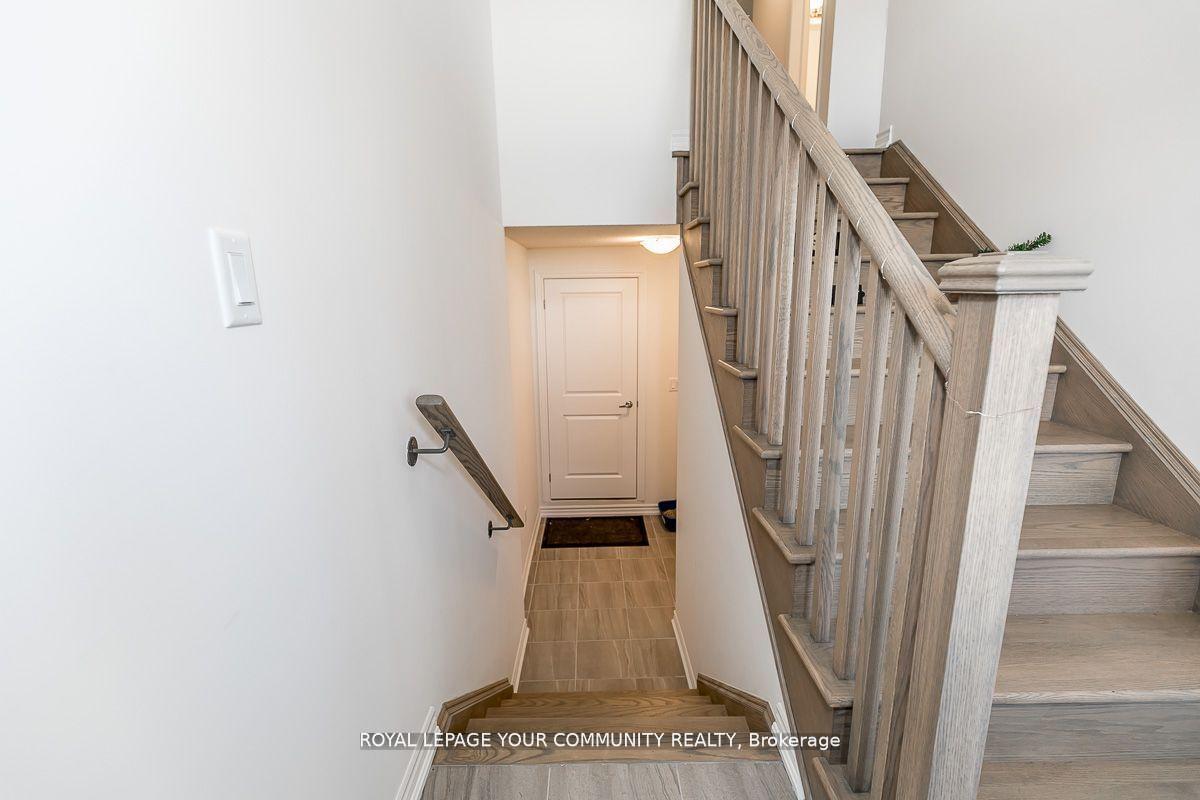 Photo 17 of 2203 Grainger Loop, Innisfil, Alcona — HOMEH