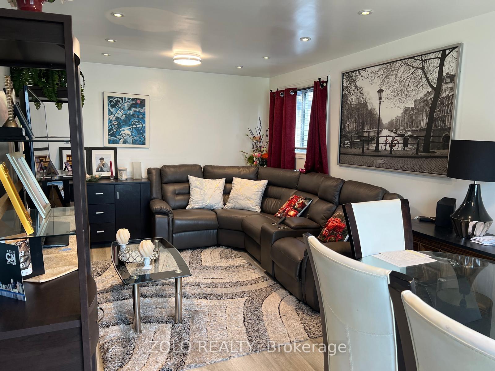 Photo 4 of 147 Burns - Upper Level Circle, Barrie, Letitia Heights — HOMEH