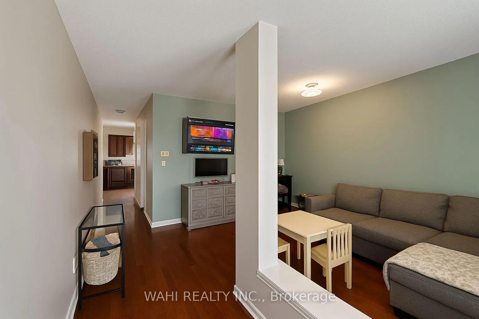 Photo 2 of 8 Lockport Way, Hamilton, Fruitland — HOMEH