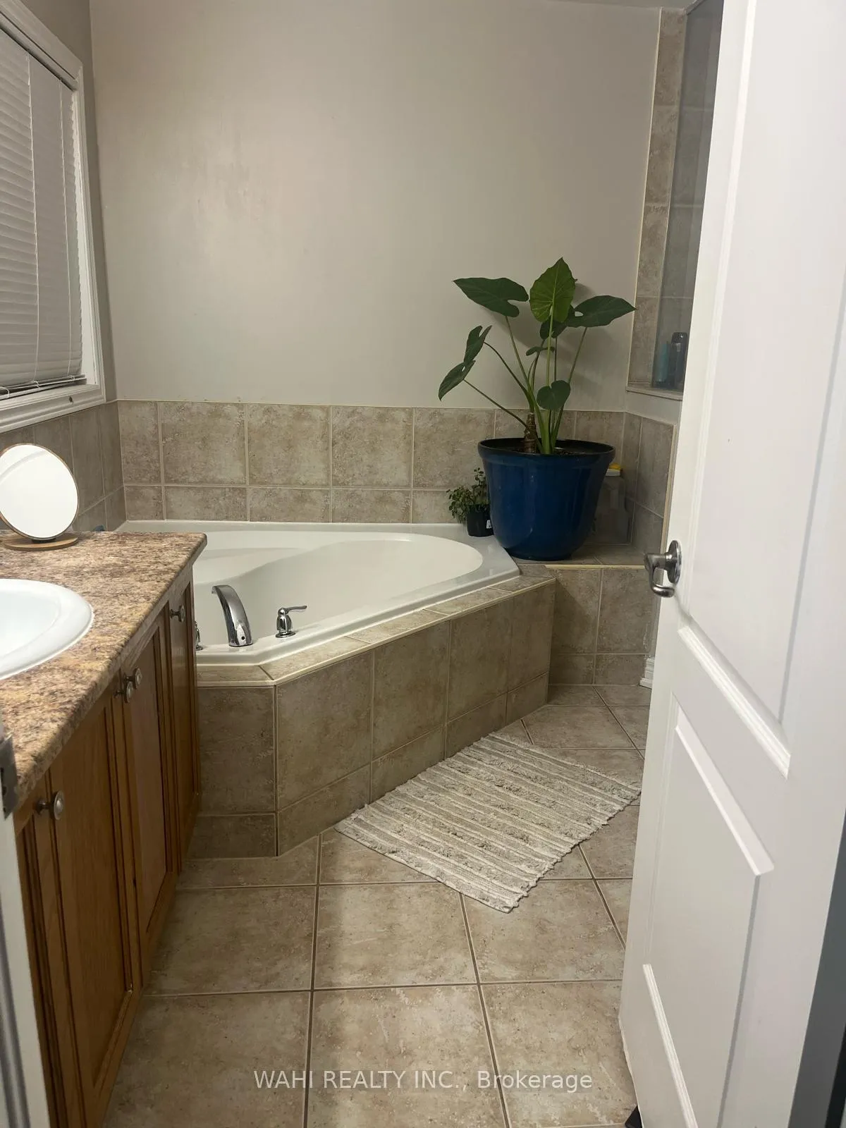 Photo 6 of 8 Lockport Way, Hamilton, Fruitland — HOMEH