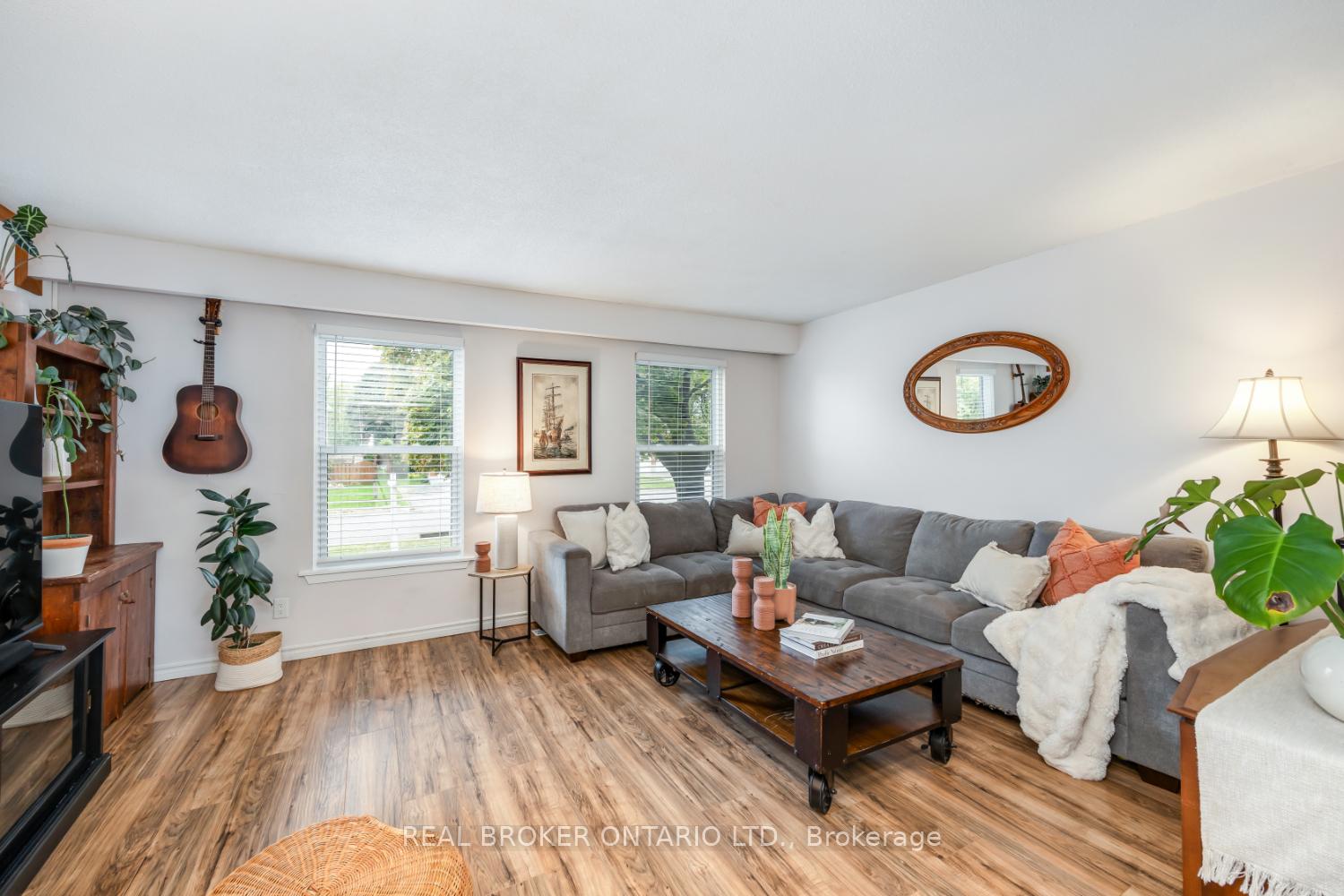 Photo 3 of 96 Martin Road, Clarington, Bowmanville — HOMEH